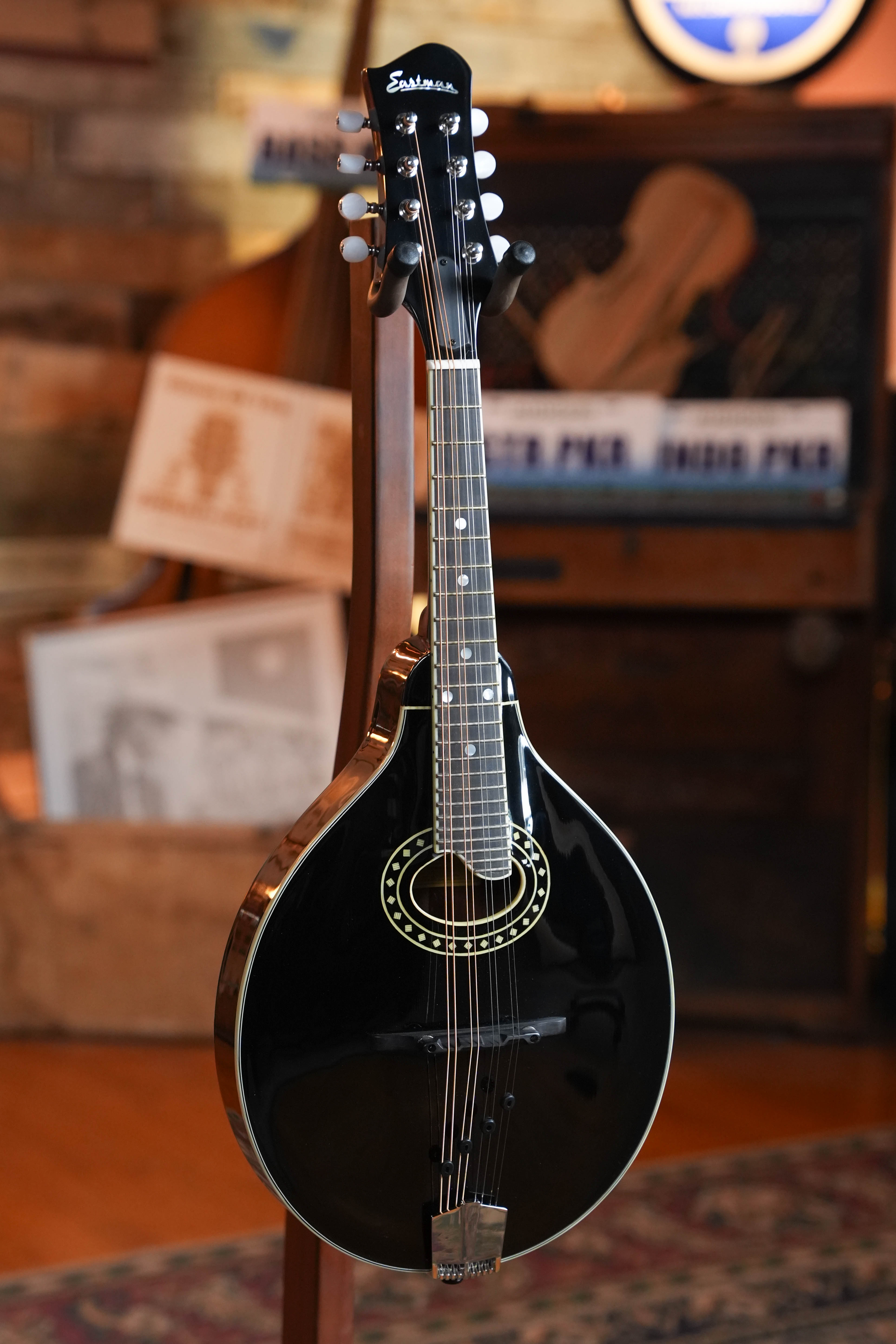 Eastman MD404-BK Spruce/Mahogany A-Style w/ Oval Hole Mandolin #4073
