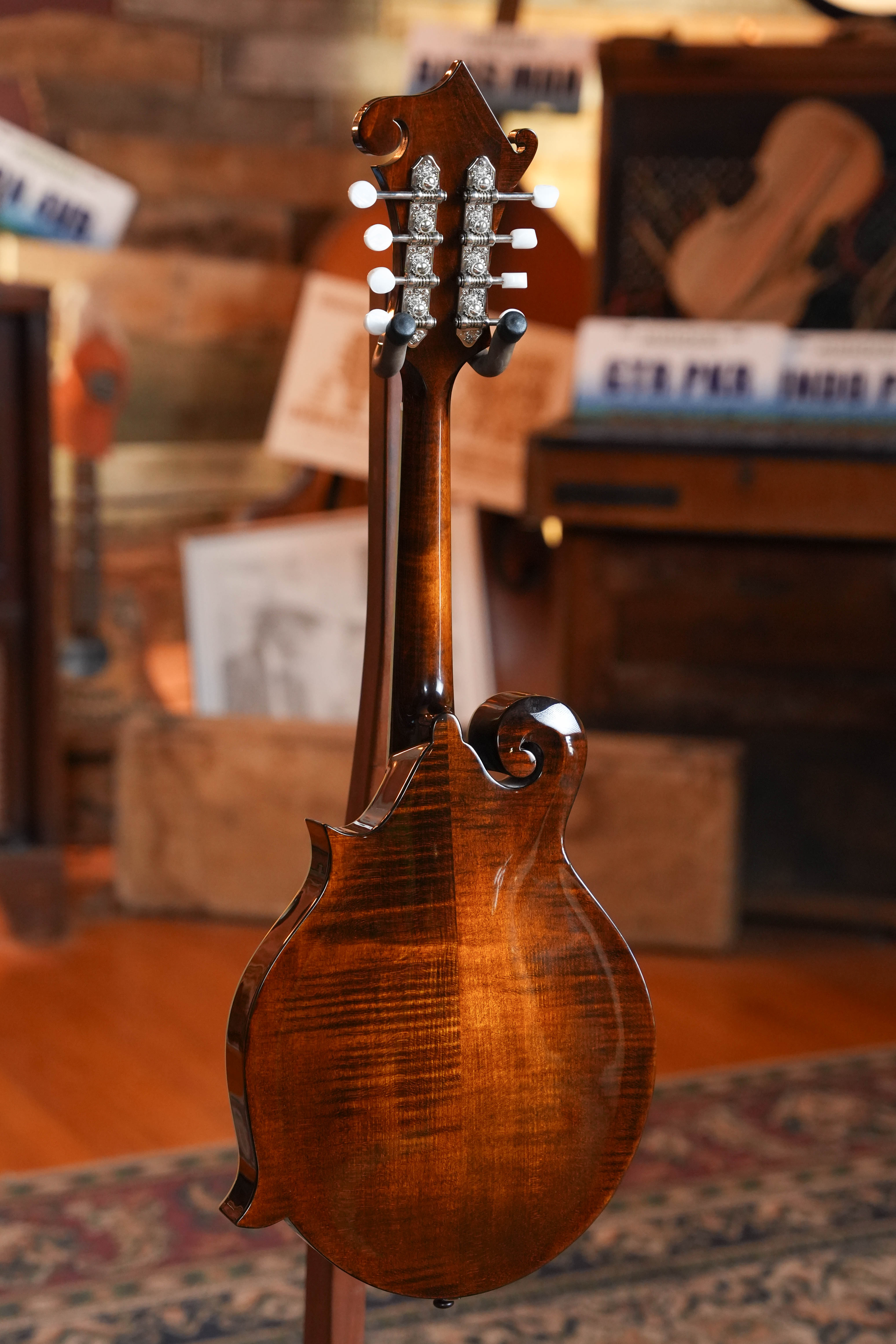 Eastman MD515 Spruce/Maple F-Style Classic Finish Mandolin #5928