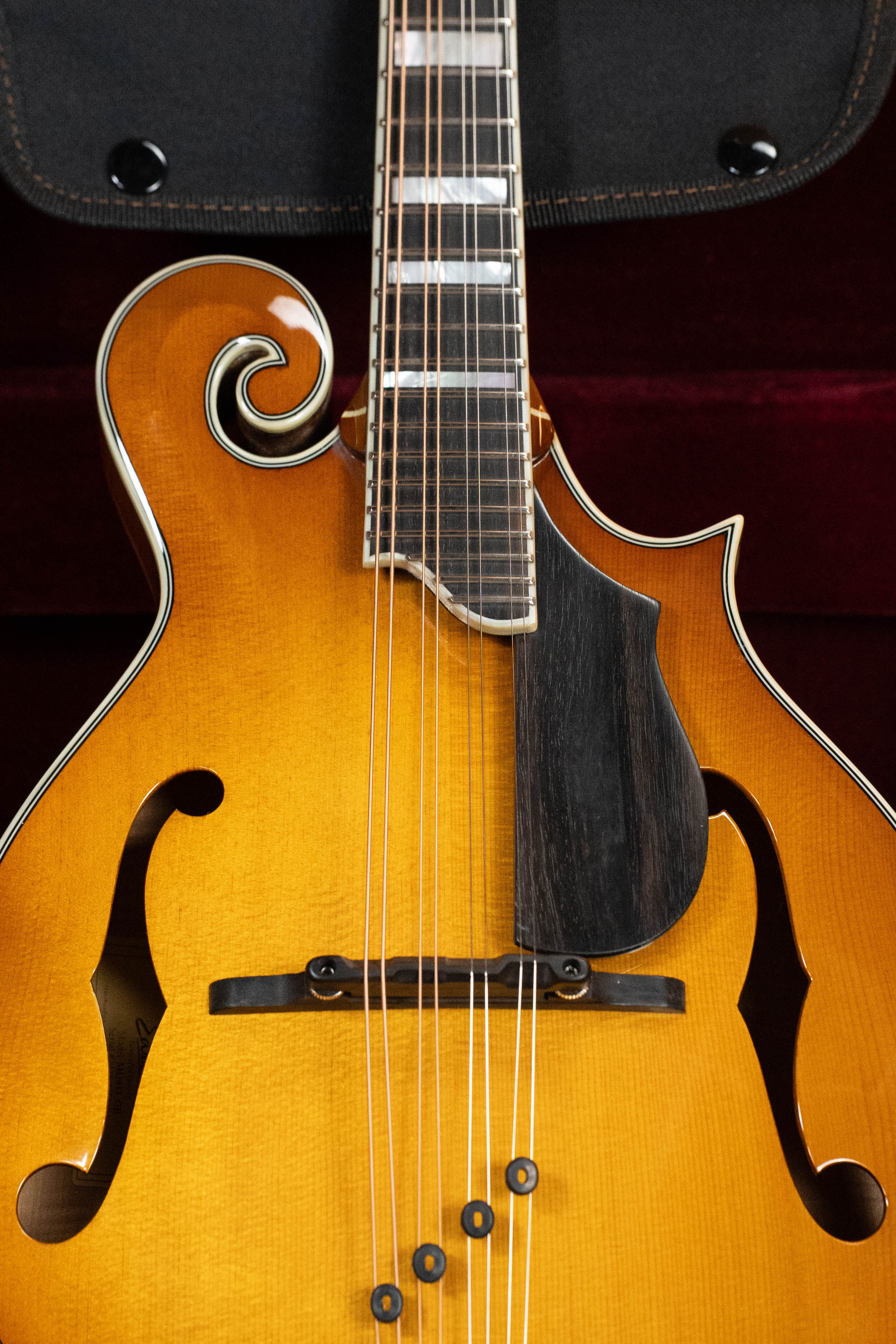 Eastman MD615-GB Goldburst F-Style Mandolin w/K&K Pickup #4763