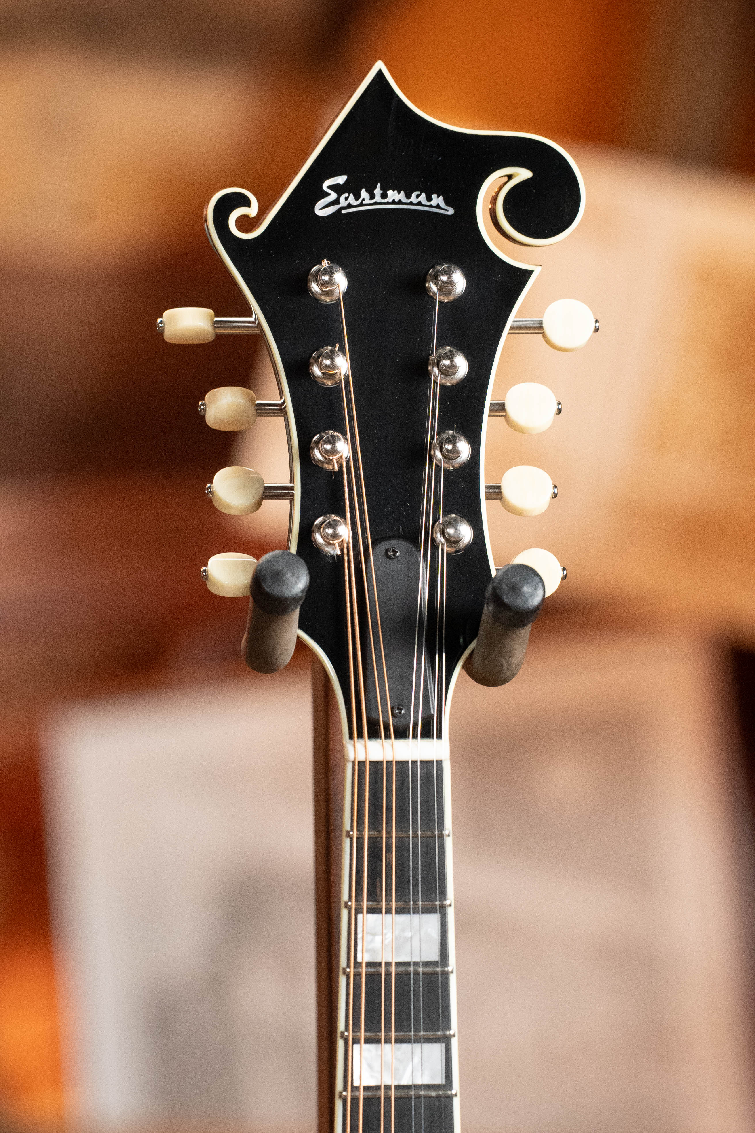 Eastman MD615 Spruce/Maple F-Style Mandolin w/K&K Pickup #3721