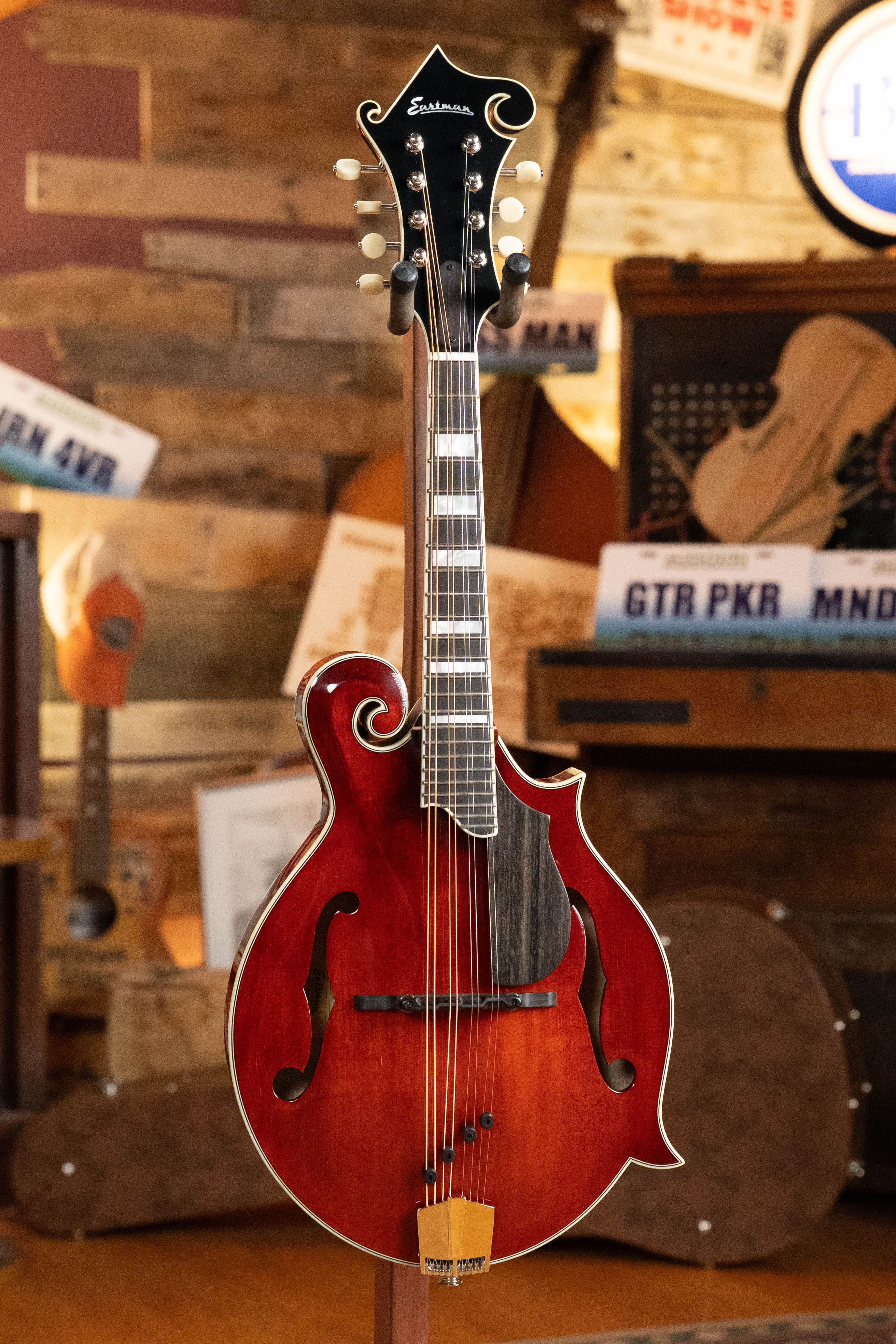 Eastman MD615 Spruce/Maple F-Style Mandolin w/K&K Pickup #4138