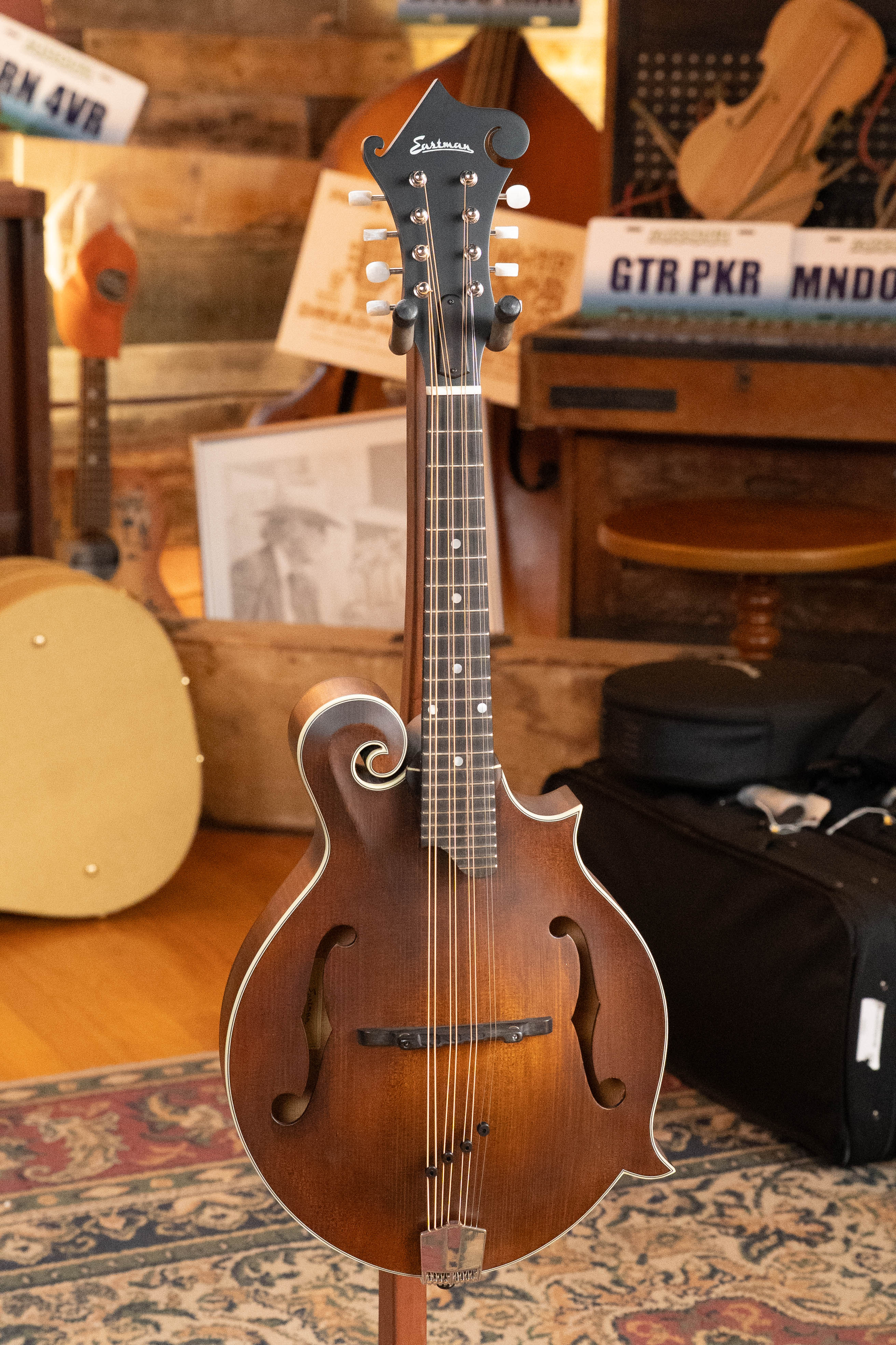 Eastman MDA315 Spruce/Highly Flamed Maple Classic Finish Mandola #1992