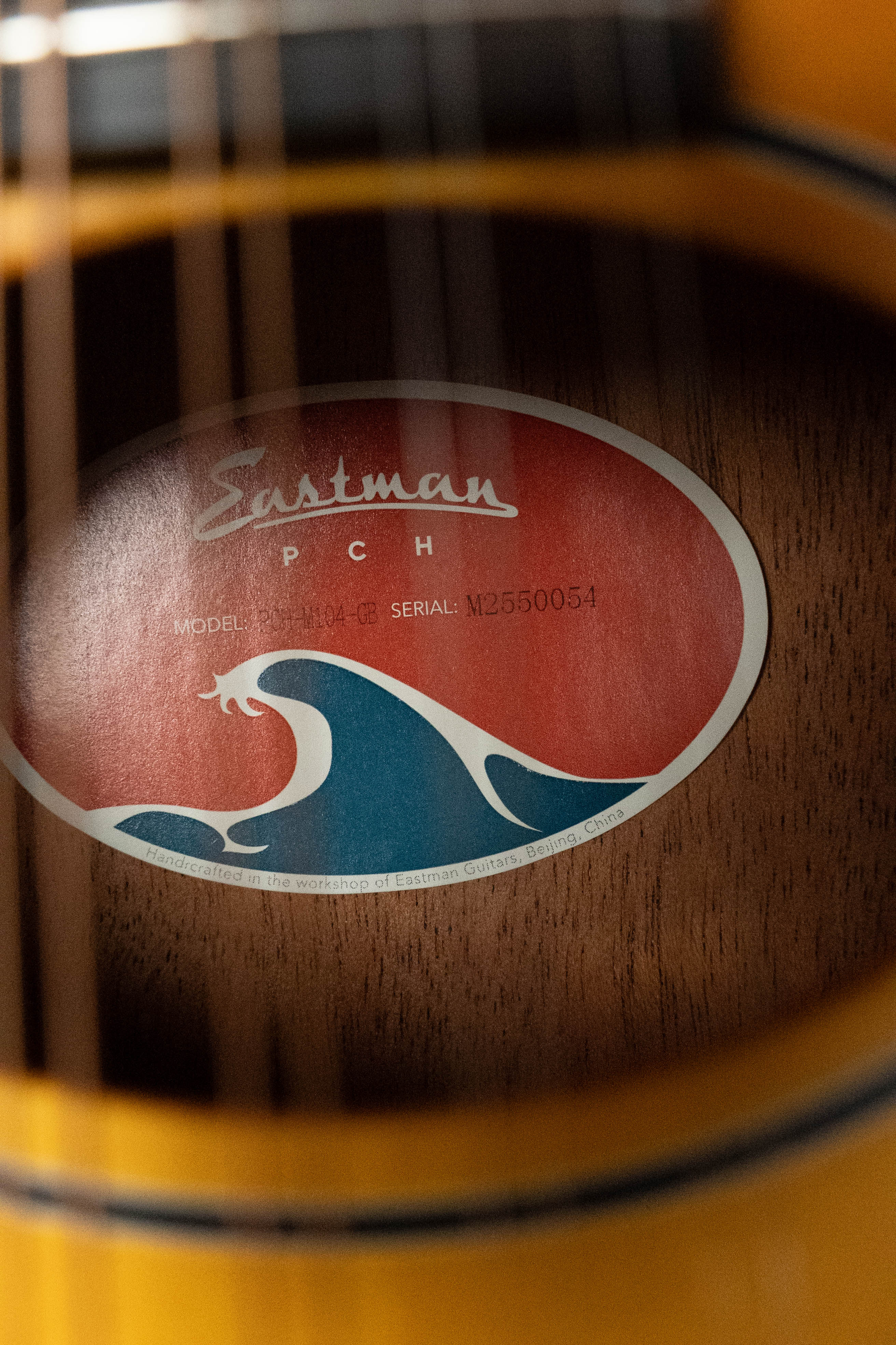 Eastman PCH-M104-GB Solid Spruce/Laminated Mahogany Goldburst Flattop A-Style Mandolin #0054