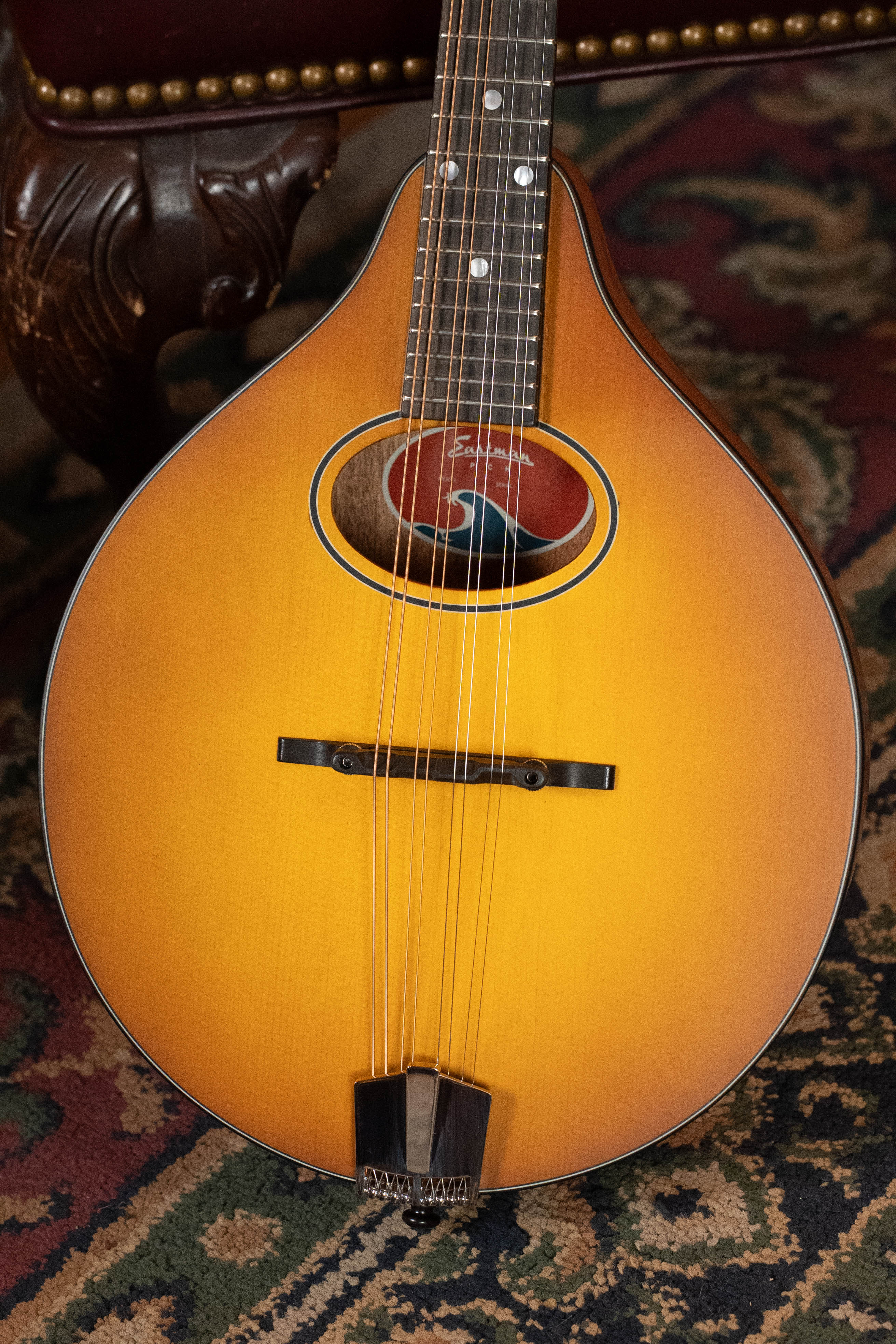 Eastman PCH-M104-GB Solid Spruce/Laminated Mahogany Goldburst Flattop A-Style Mandolin #0056