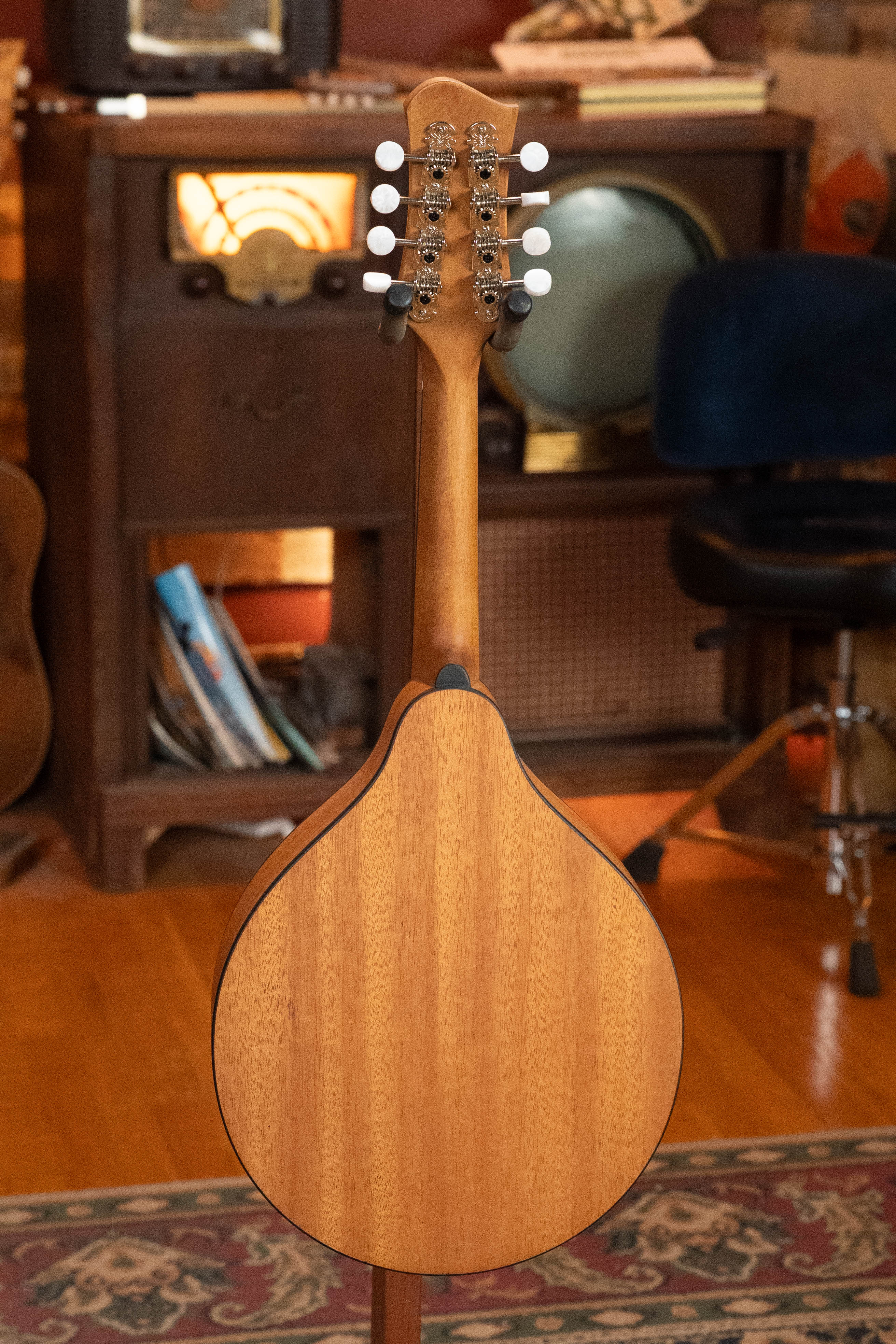 Eastman PCH-M104-NAT Solid Spruce/Laminated Mahogany Natural Flattop A-Style Mandolin #1148