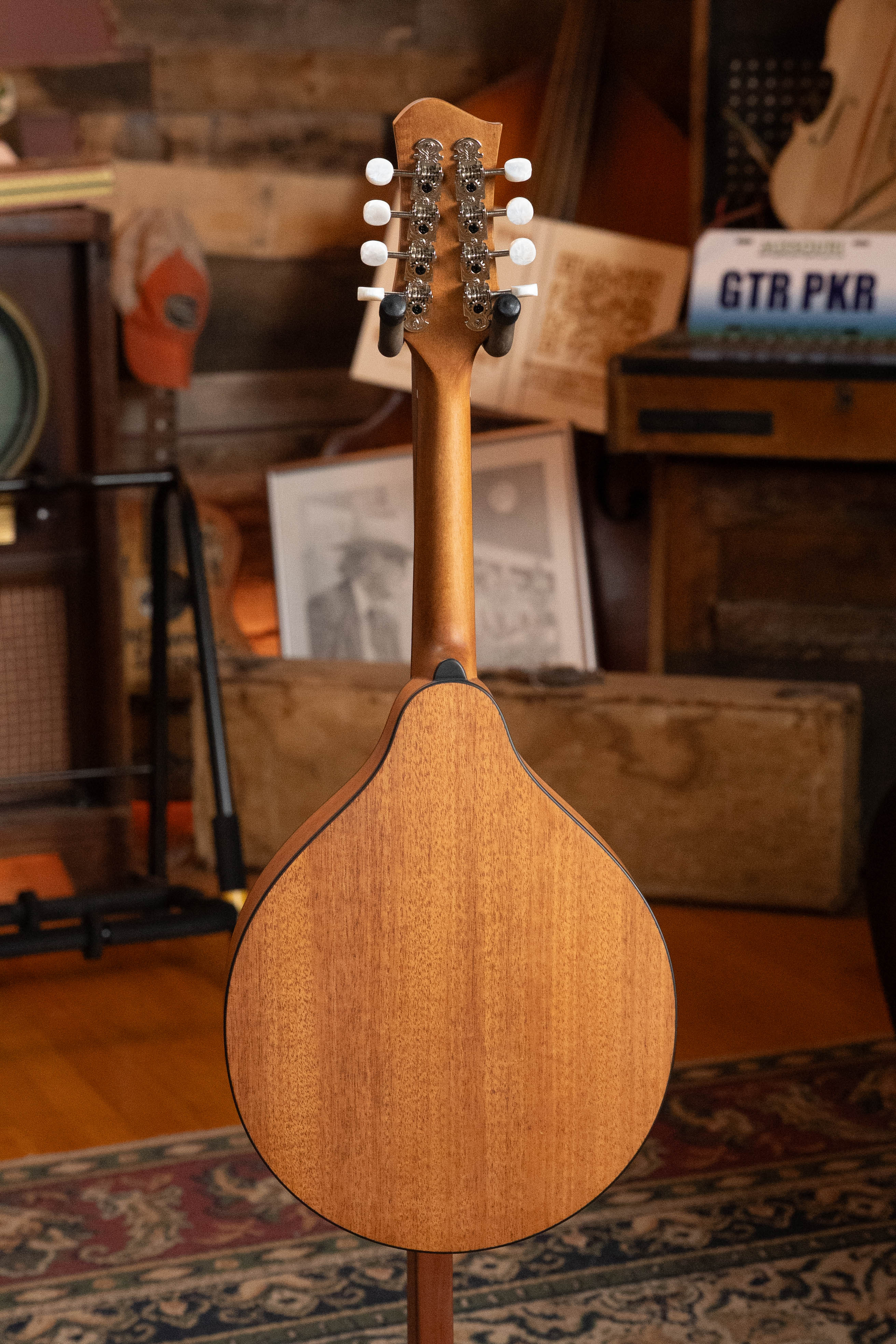 Eastman PCH-M104-NAT Solid Spruce/Laminated Mahogany Natural Flattop A-Style Mandolin #1151