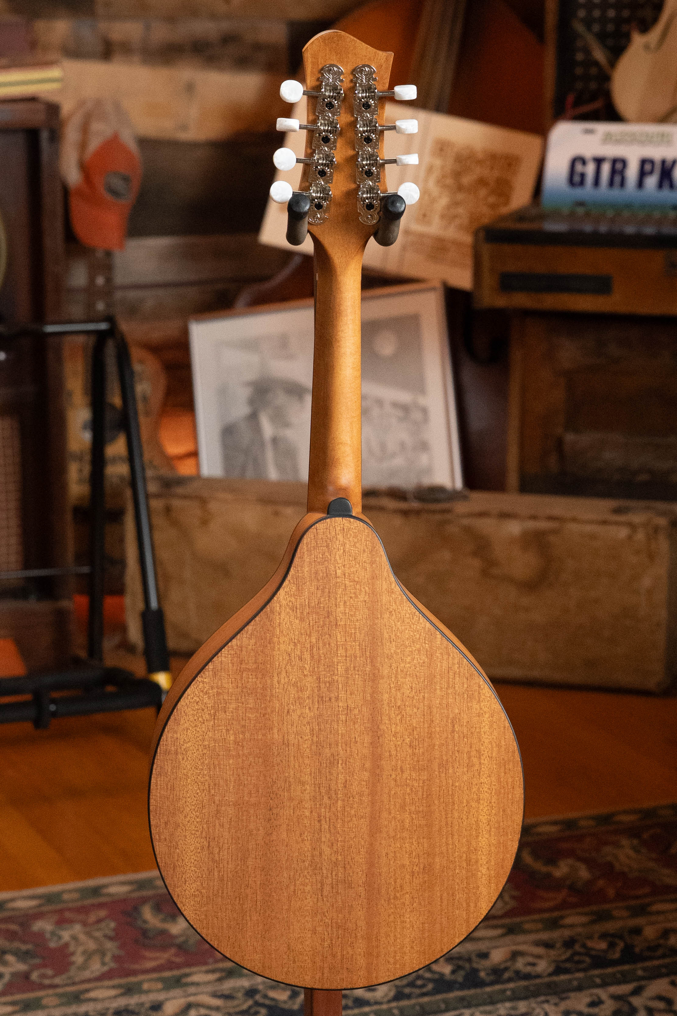 Eastman PCH-M104-NAT Solid Spruce/Laminated Mahogany Natural Flattop A-Style Mandolin #1238