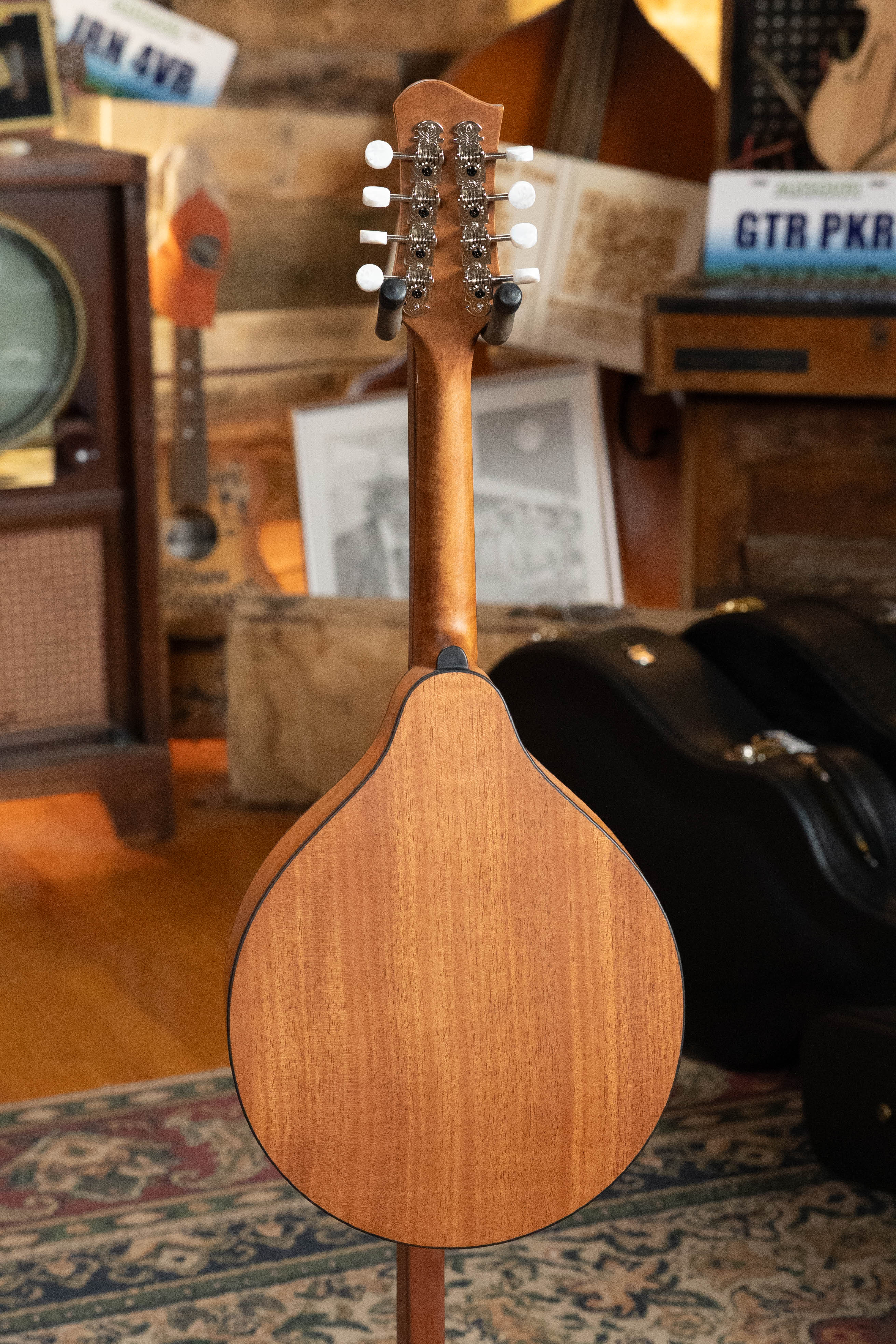 Eastman PCH-M104-NAT Solid Spruce/Laminated Mahogany Natural Flattop A-Style Mandolin #1339
