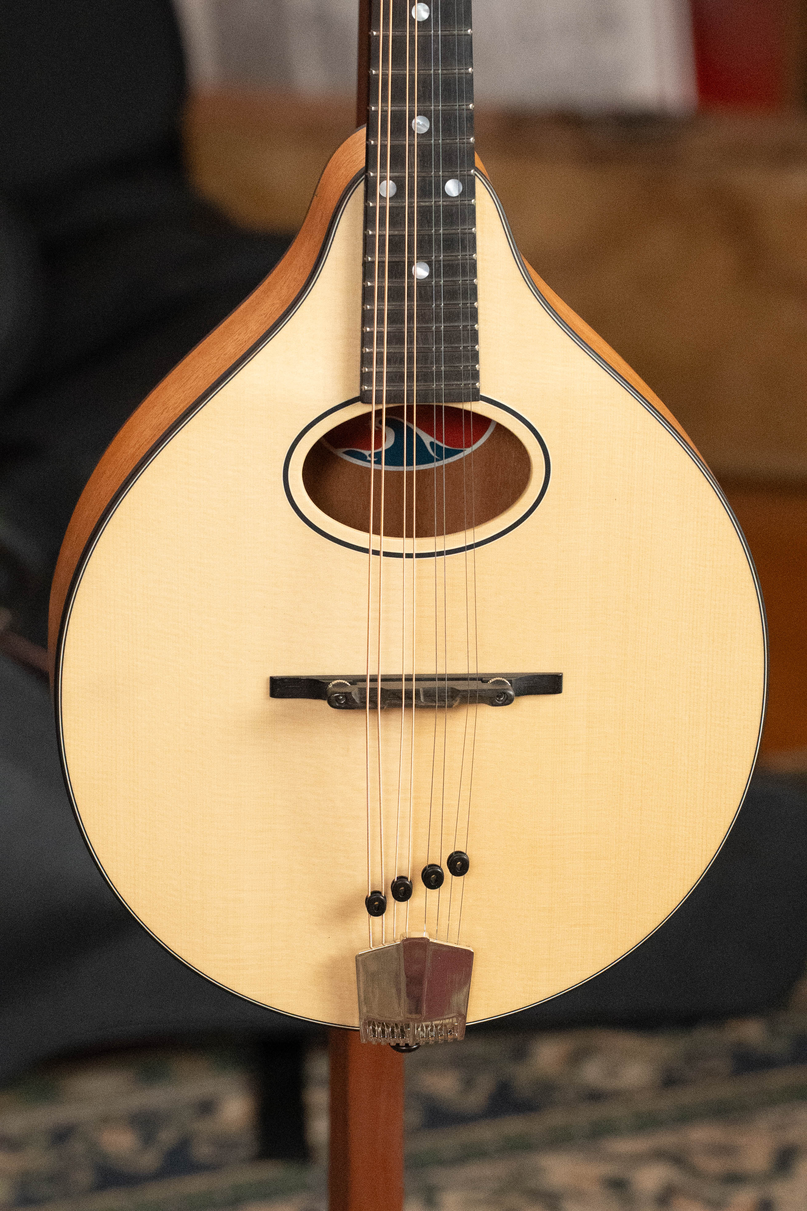 Eastman PCH-M104-NAT Solid Spruce/Laminated Mahogany Natural Flattop A-Style Mandolin #1461