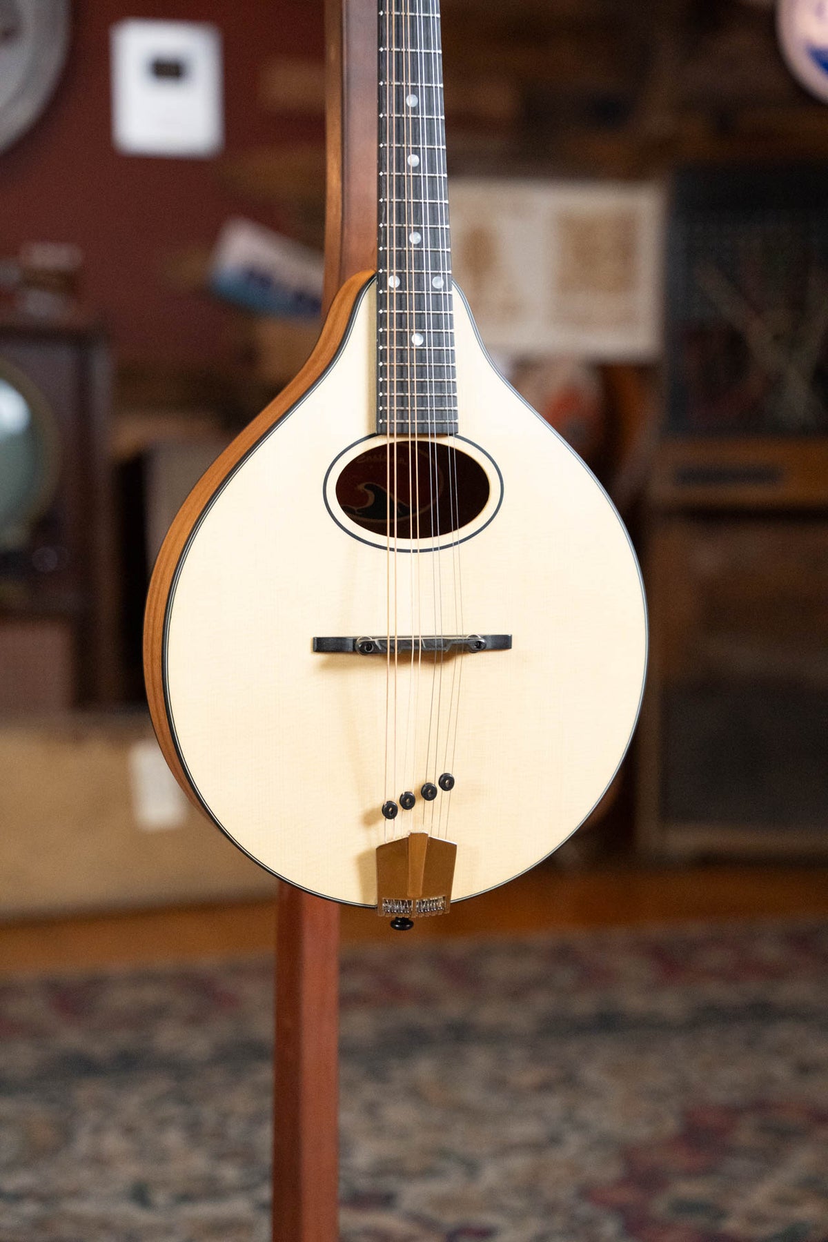 Eastman PCH-M104 Natural A-Style Mandolin #0544