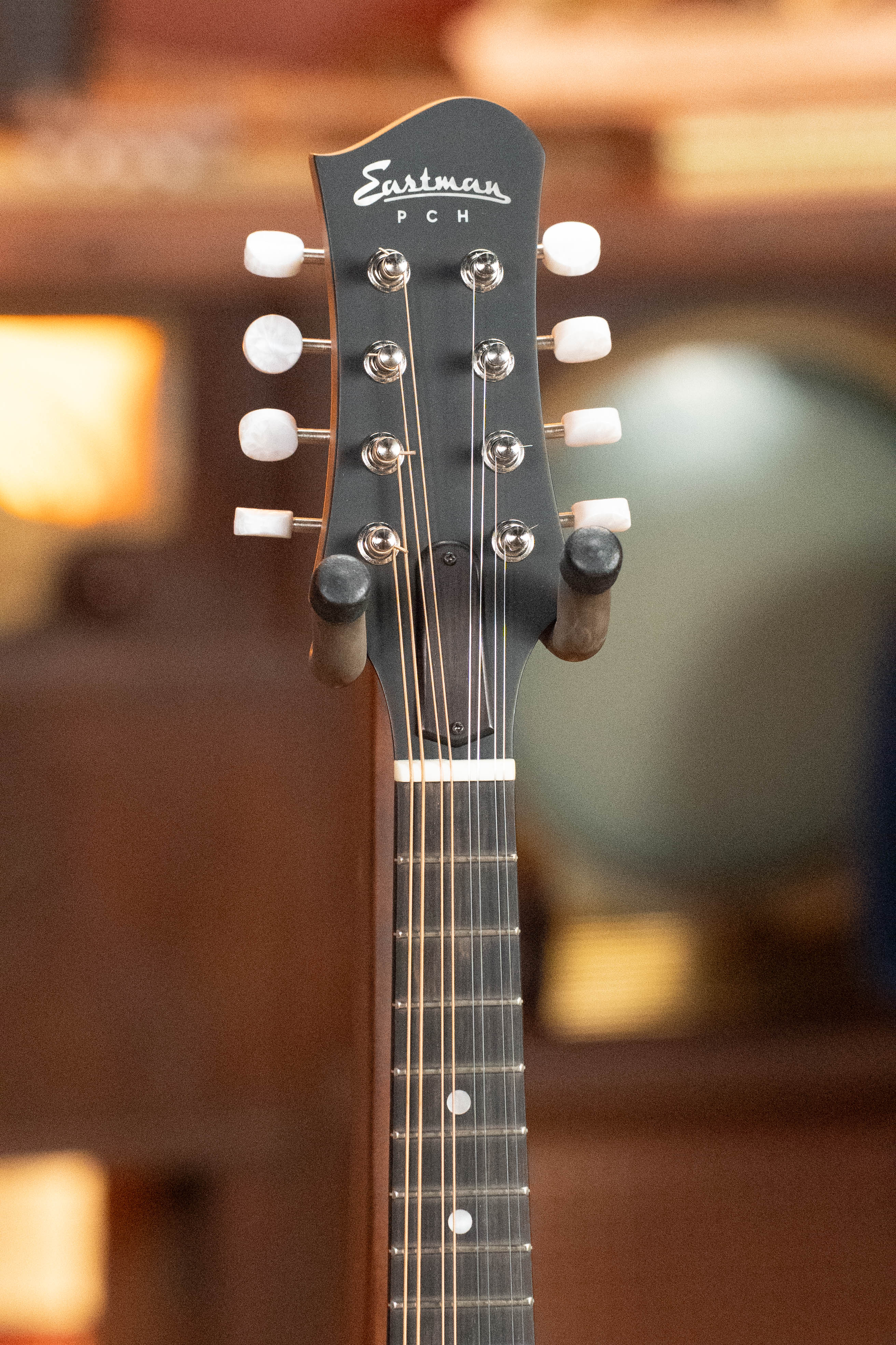 Eastman PCH-M104 Solid Spruce/Laminated Mahogany Flattop A-Style Mandolin #0929