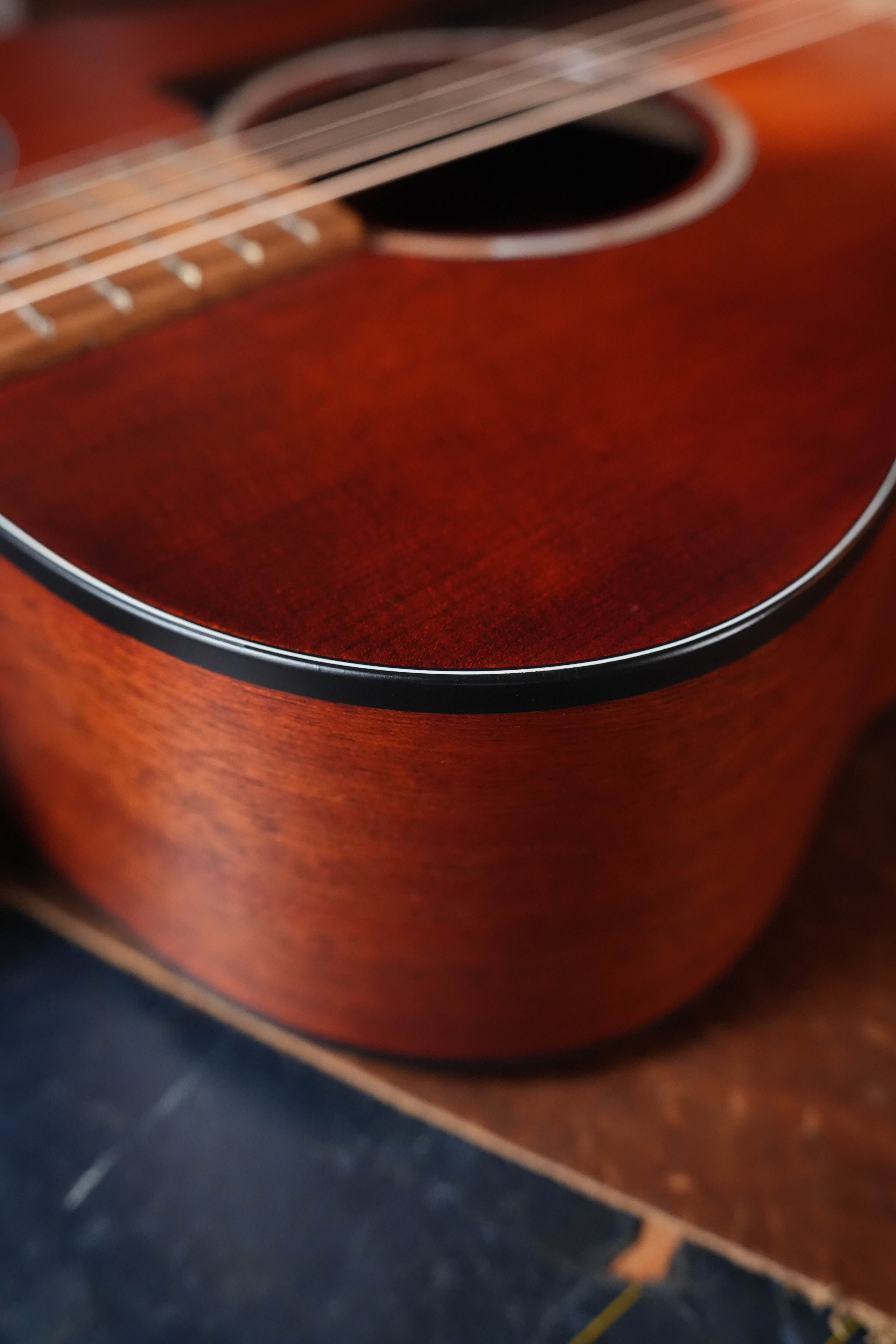 Eastman PCH1-GACE-CLA Cutaway Grand Auditorium Classic Finish Guitar w/Electronics #4776