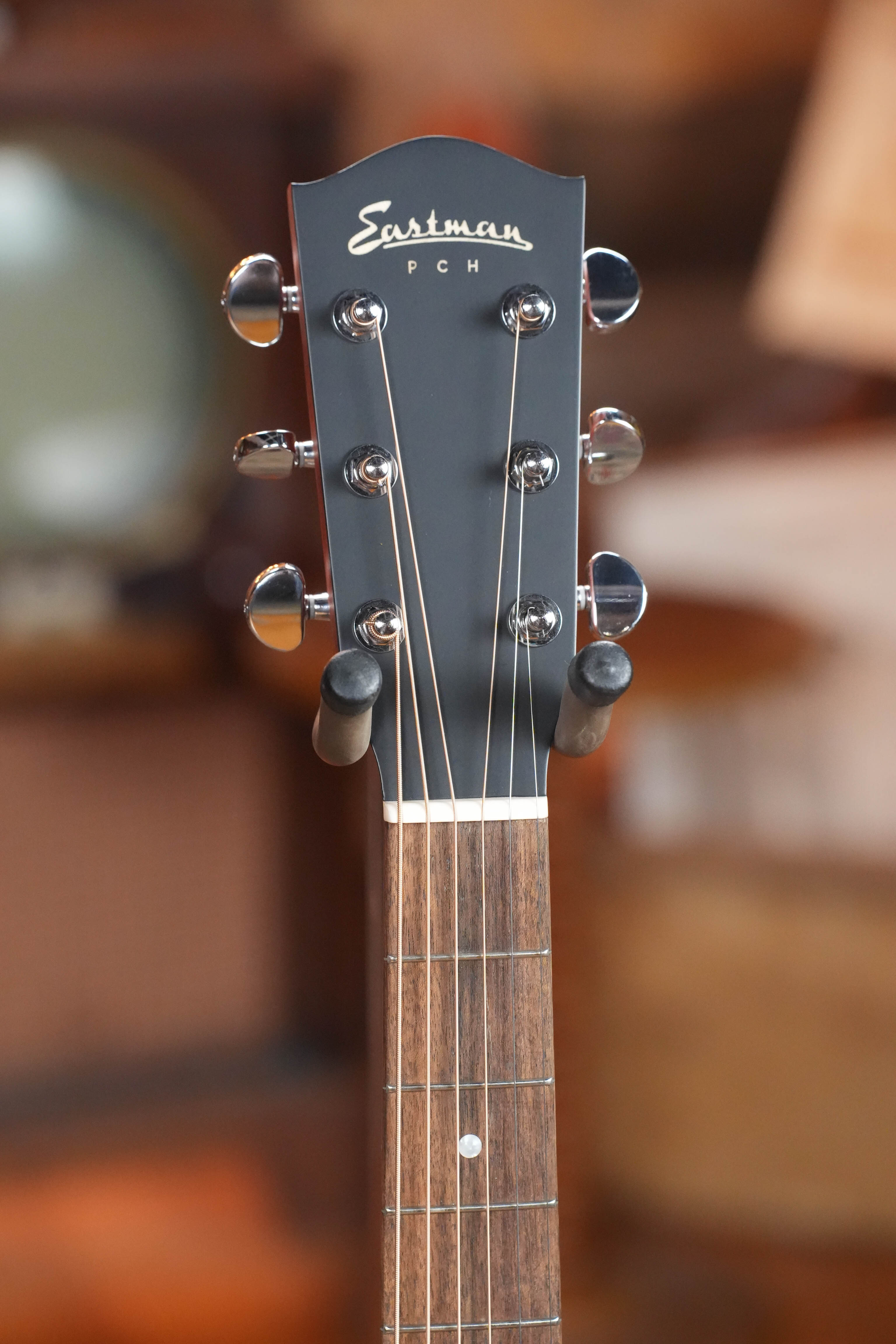 Eastman PCH1-OM-CLA Thermo-Cured Sitka/Laminated Sapele Classic Finish Orchestra Model Acoustic Guitar #8356