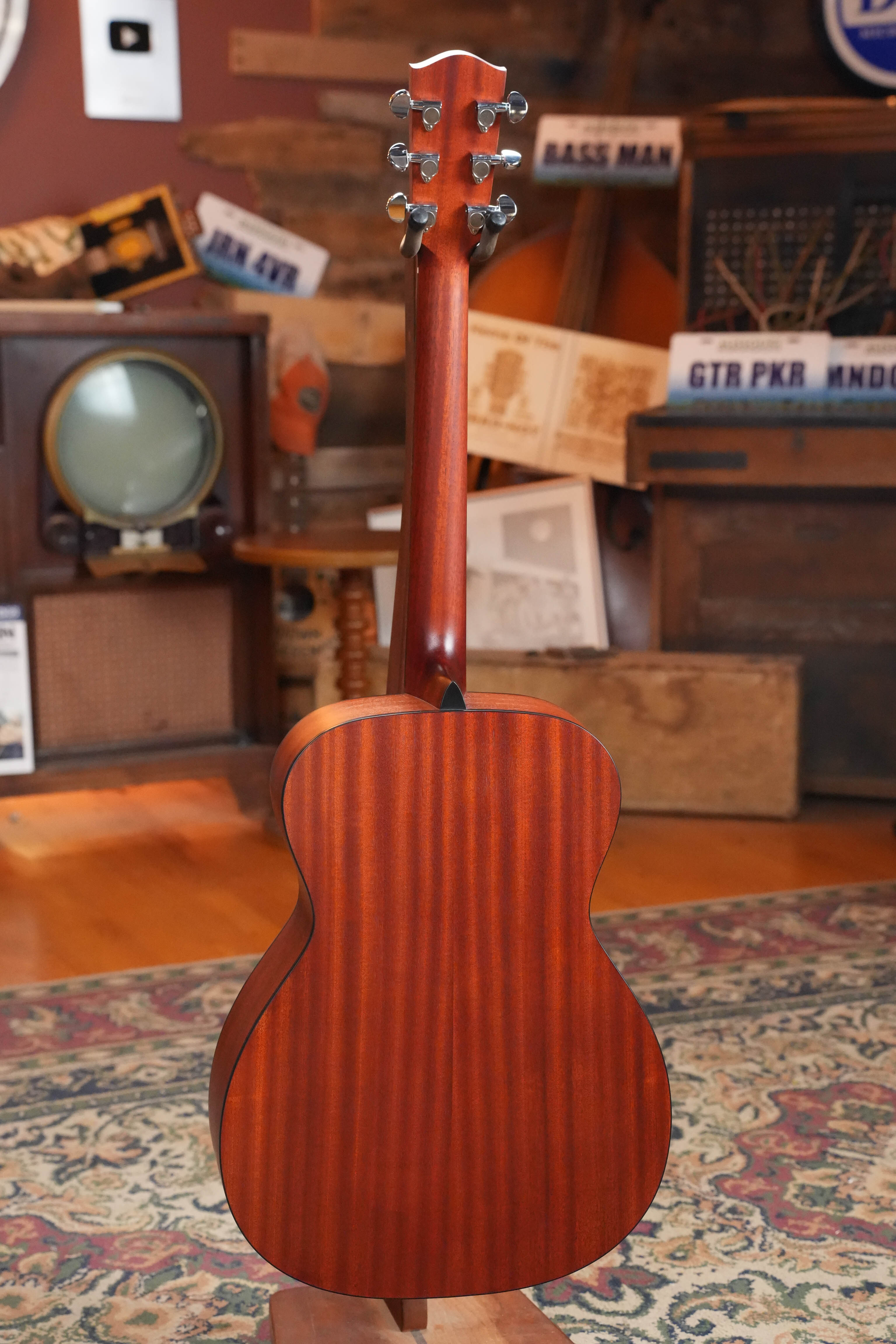 Eastman PCH1-OM-CLA Thermo-Cured Sitka/Laminated Sapele Classic Finish Orchestra Model Acoustic Guitar #8356