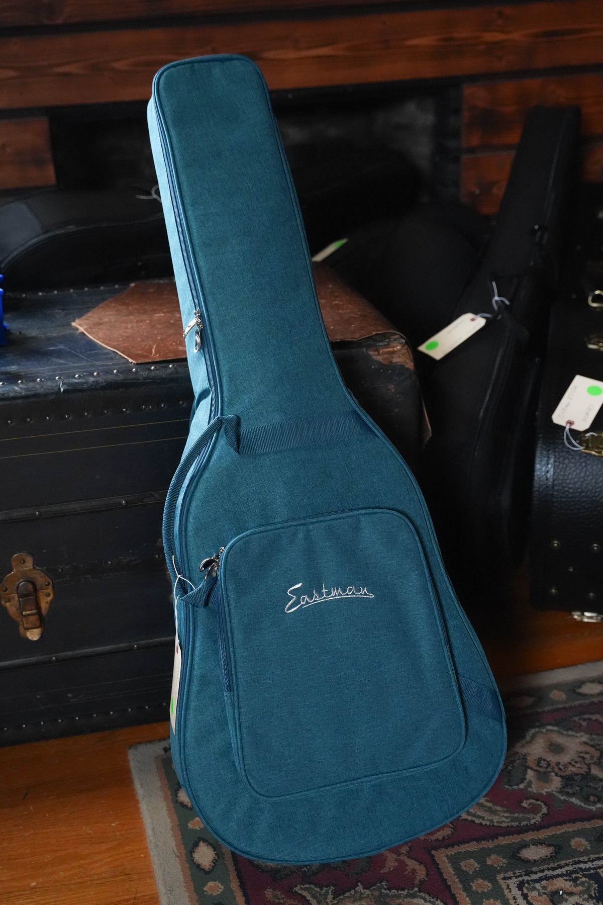 Eastman PCH2-OM-CLA Classic Finish Orchestra Model Acoustic Guitar #0482