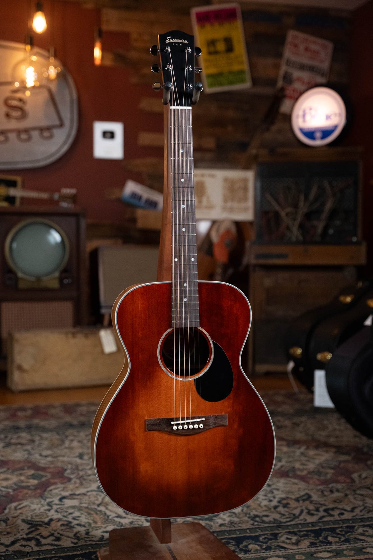 Eastman PCH2-OM-CLA Classic Orchestra Model Acoustic Guitar #8642