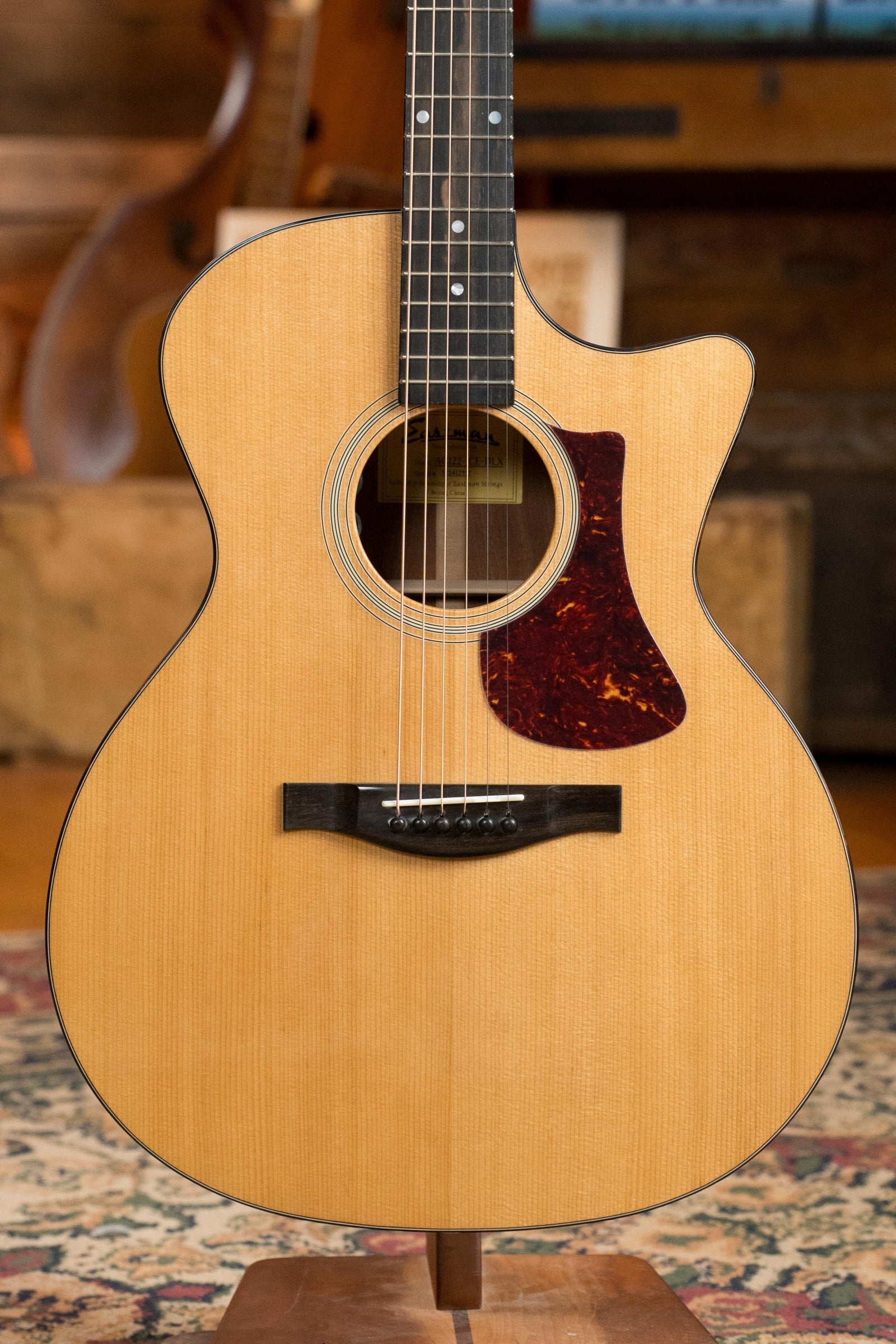 Eastman AC122-1CE-DLX Sitka/Sapele Cutaway Acoustic/Electric Guitar w/ Fishman Pickup #2557