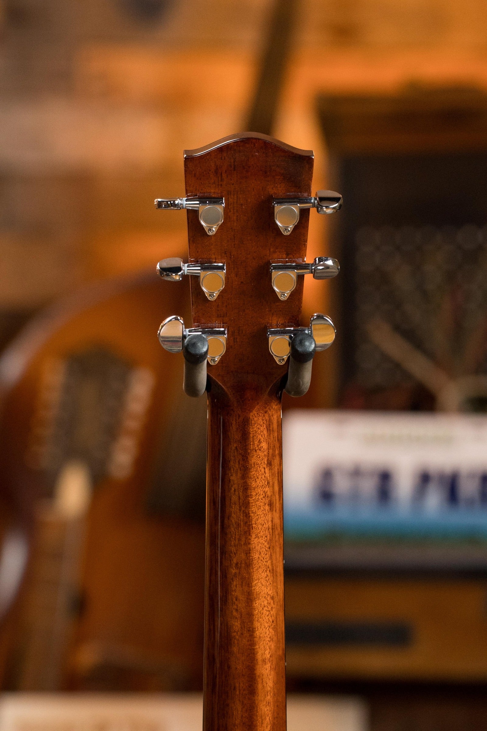 Eastman AC122-1CE-DLX Sitka/Sapele Cutaway Acoustic/Electric Guitar w/ Fishman Pickup #2557