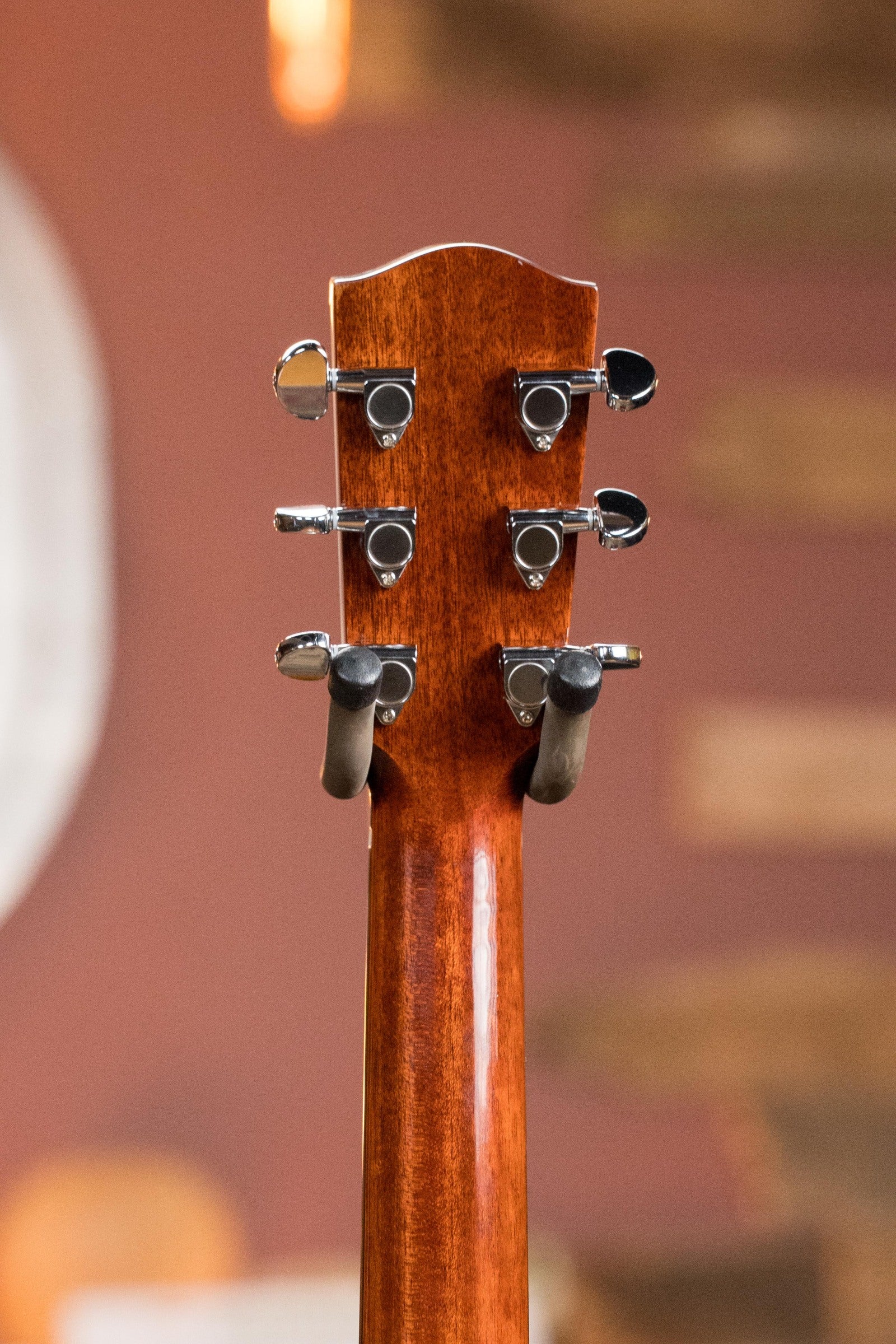 Eastman AC122-2CE-DLX-SB Cedar/Sapele Sunburst Cutaway Grand Auditorium Guitar w/Fishman Pickup #6709