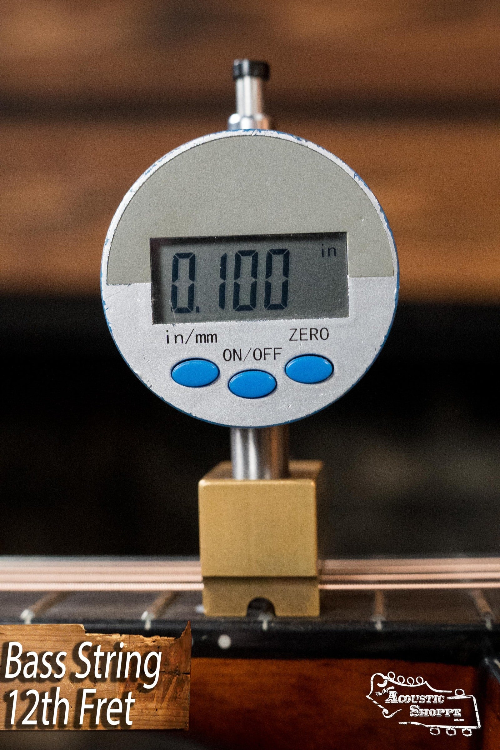 Eastman AC122-2CE-DLX-SB Cedar/Sapele Sunburst Cutaway Grand Auditorium Guitar w/Fishman Pickup #6709