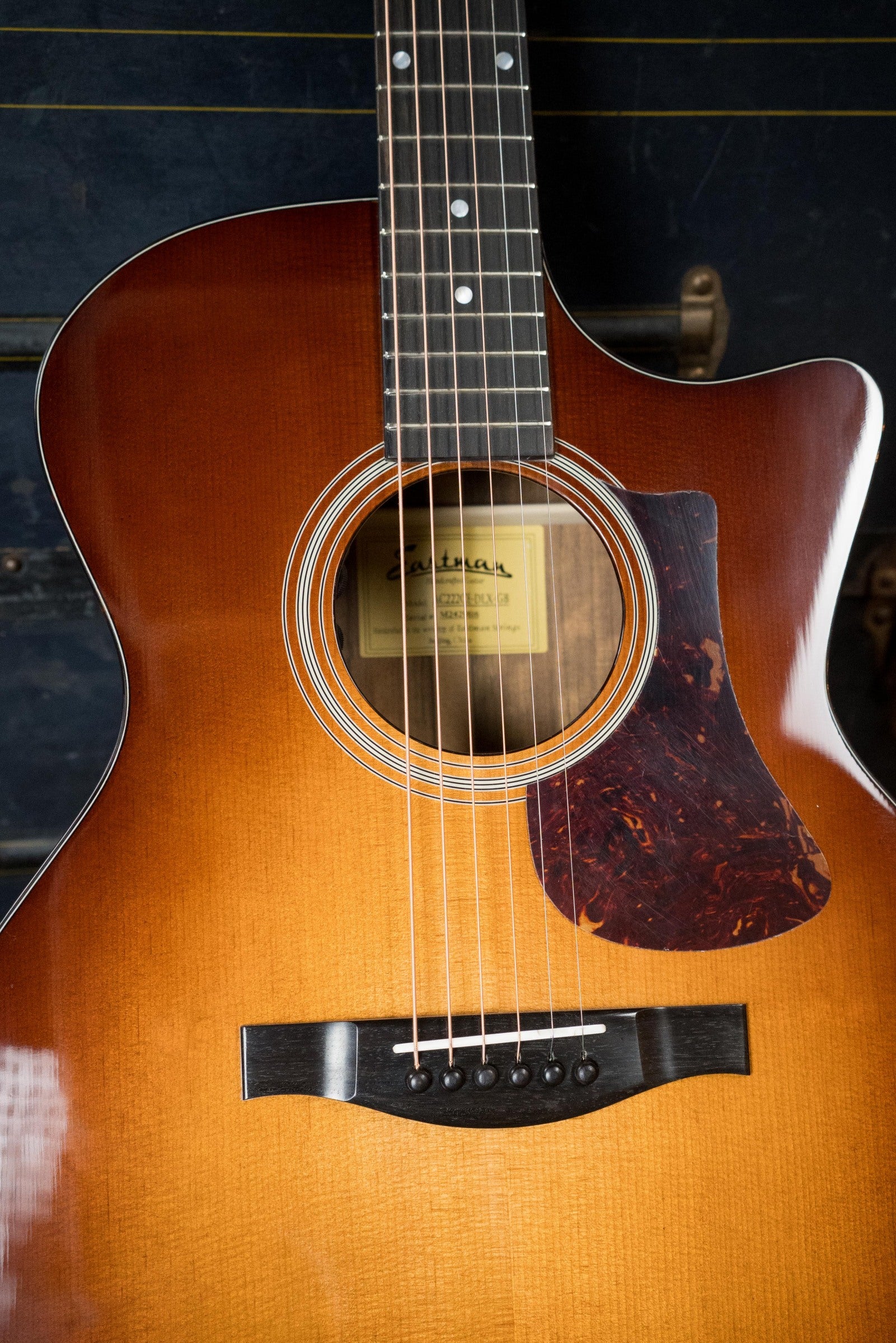 Eastman AC222CE-DLX-GB Sitka/Ovangkol Goldburst Cutaway Grand Auditorium Guitar w/Fishman Pickup #9616