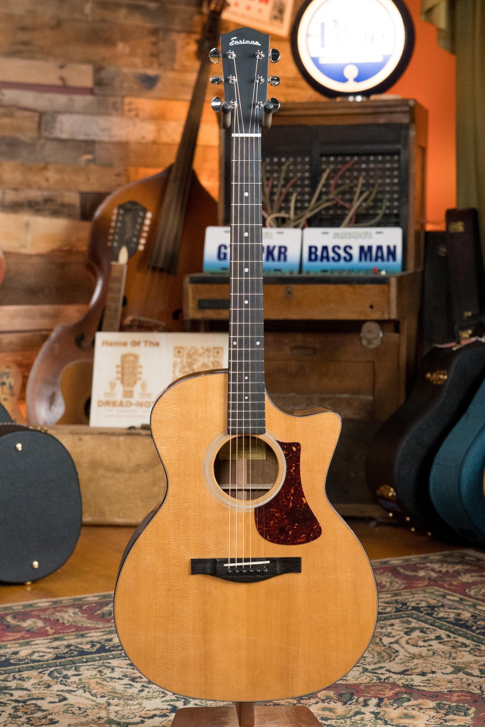 Eastman AC222CE-DLX Sitka/Ovangkol Grand Auditorium Guitar w/Fishman Pickup #3409