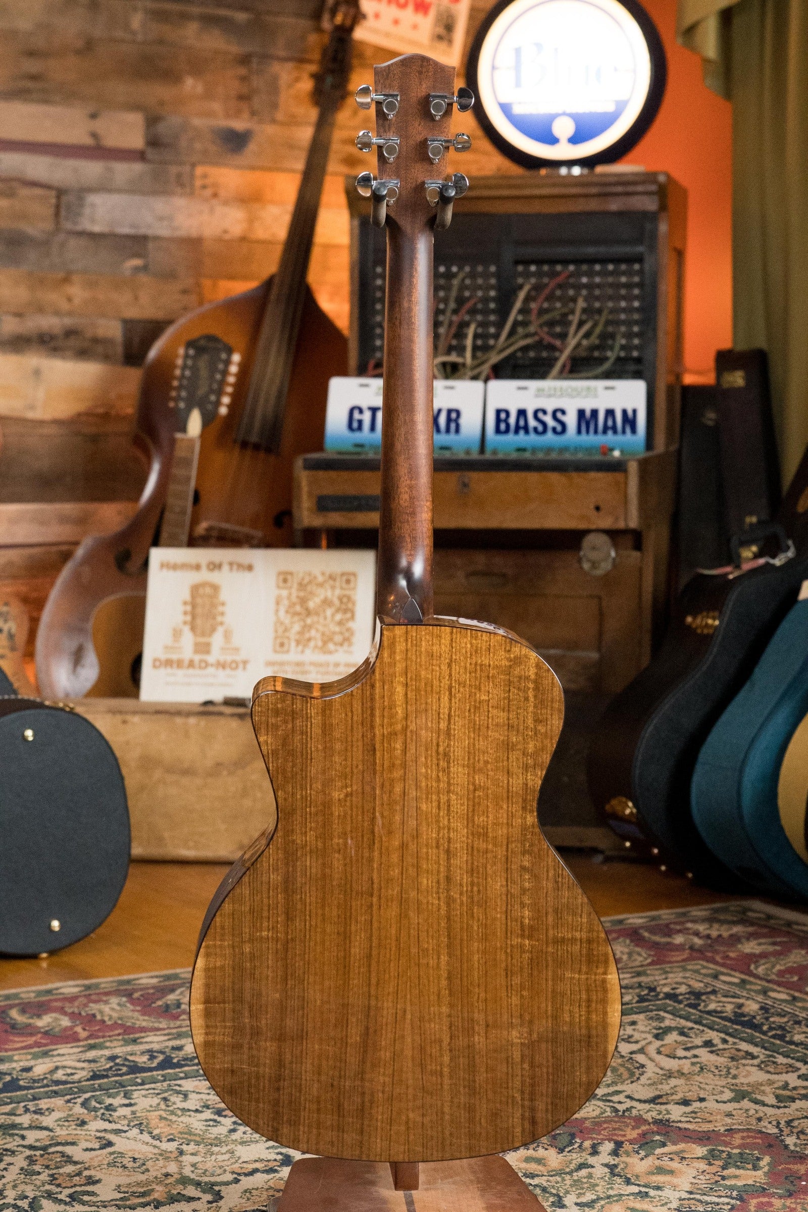 Eastman AC222CE-DLX Sitka/Ovangkol Grand Auditorium Guitar w/Fishman Pickup #3409