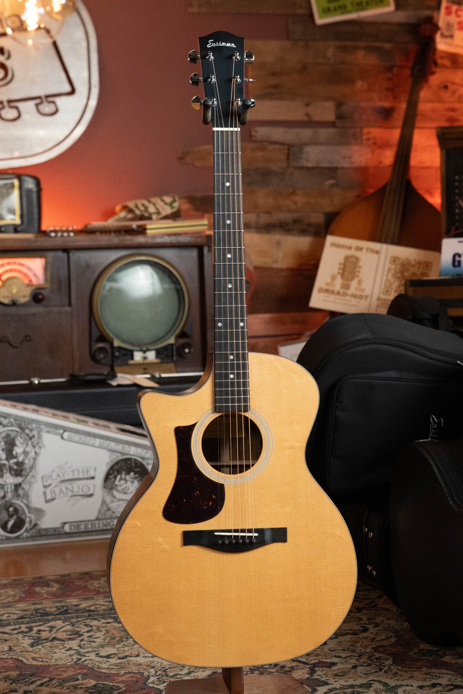 Eastman AC222LCE Sitka/Ovangkol *Left-Handed* Grand Auditorium Guitar w/Fishman Pickup #9827