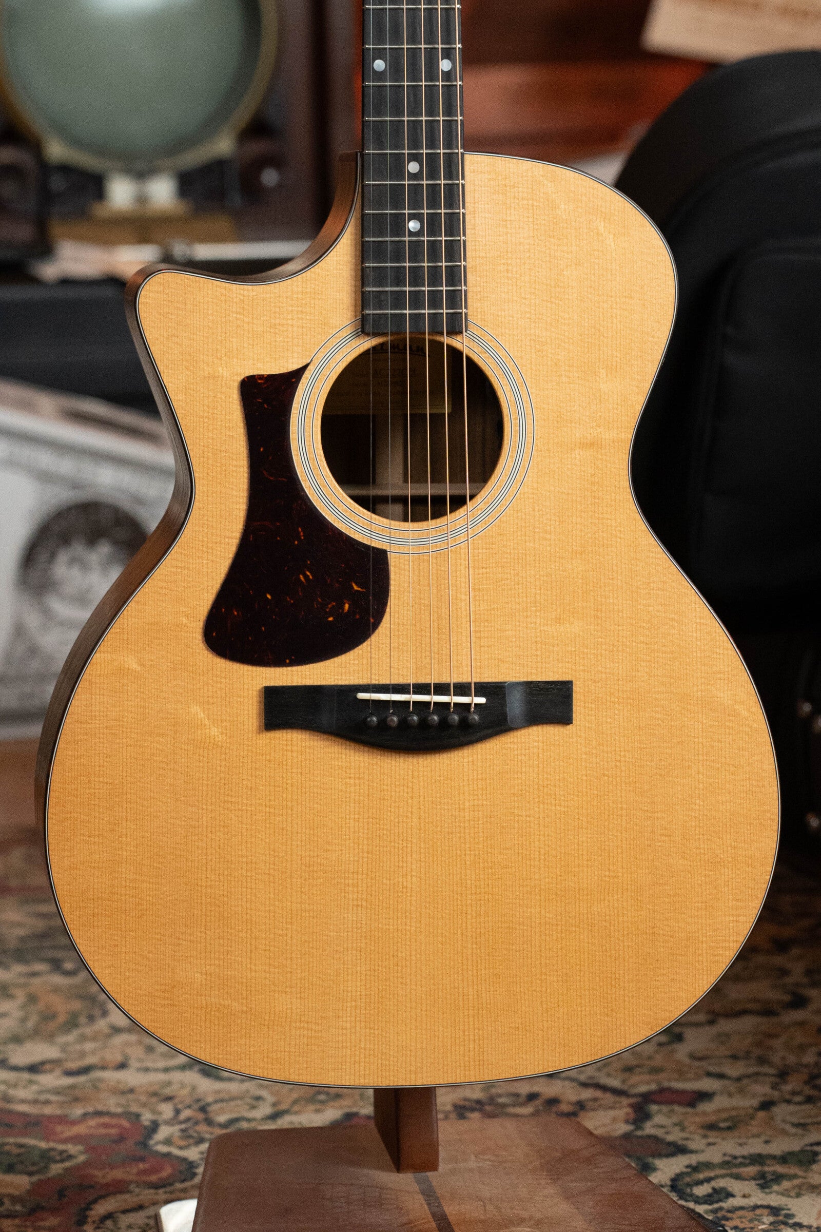 Eastman AC222LCE Sitka/Ovangkol *Left-Handed* Grand Auditorium Guitar w/Fishman Pickup #9827