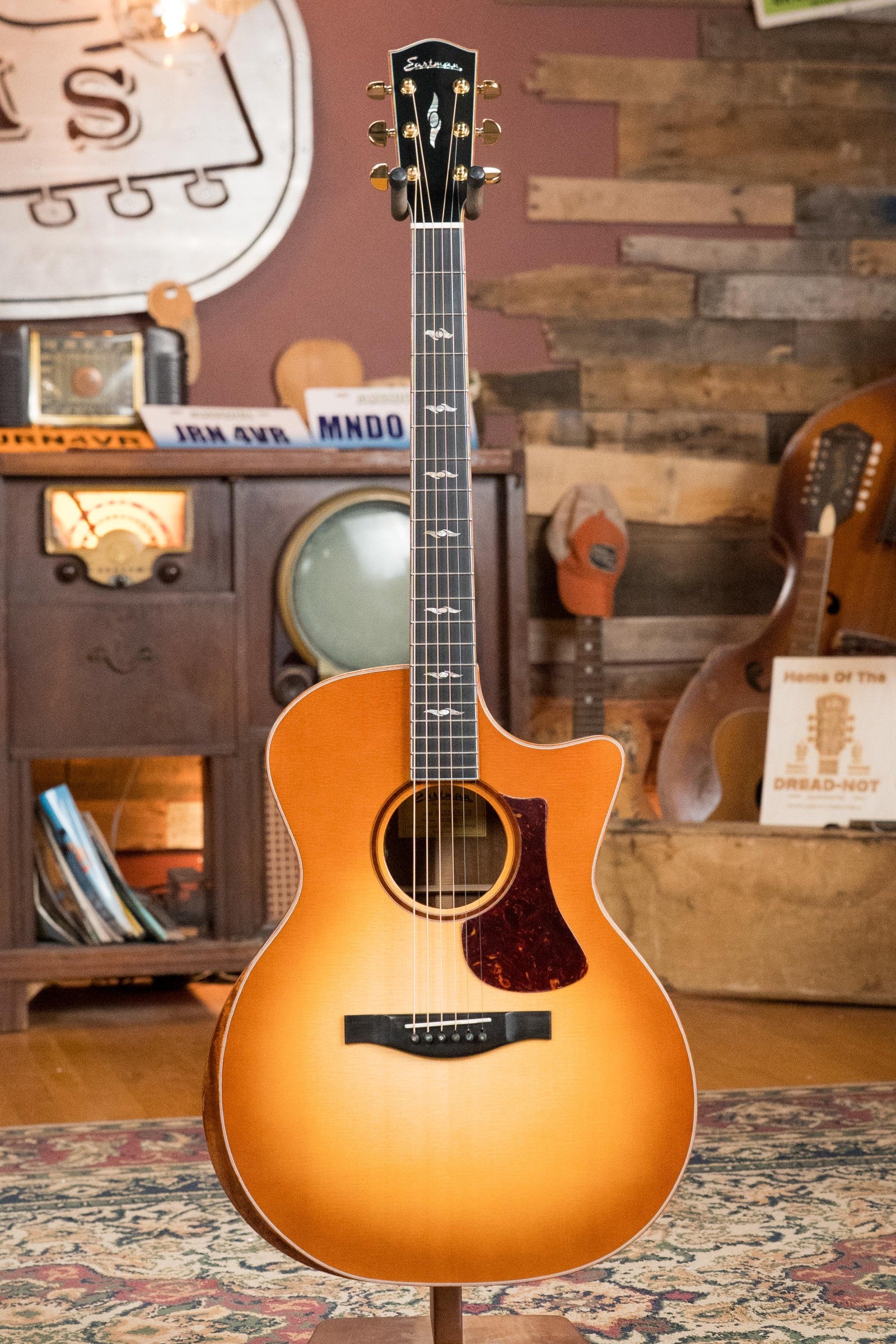 Eastman AC522CE-GB European Spruce/Mahogany Goldburst Grand Auditorium Guitar w/LR Baggs Pickup #8476