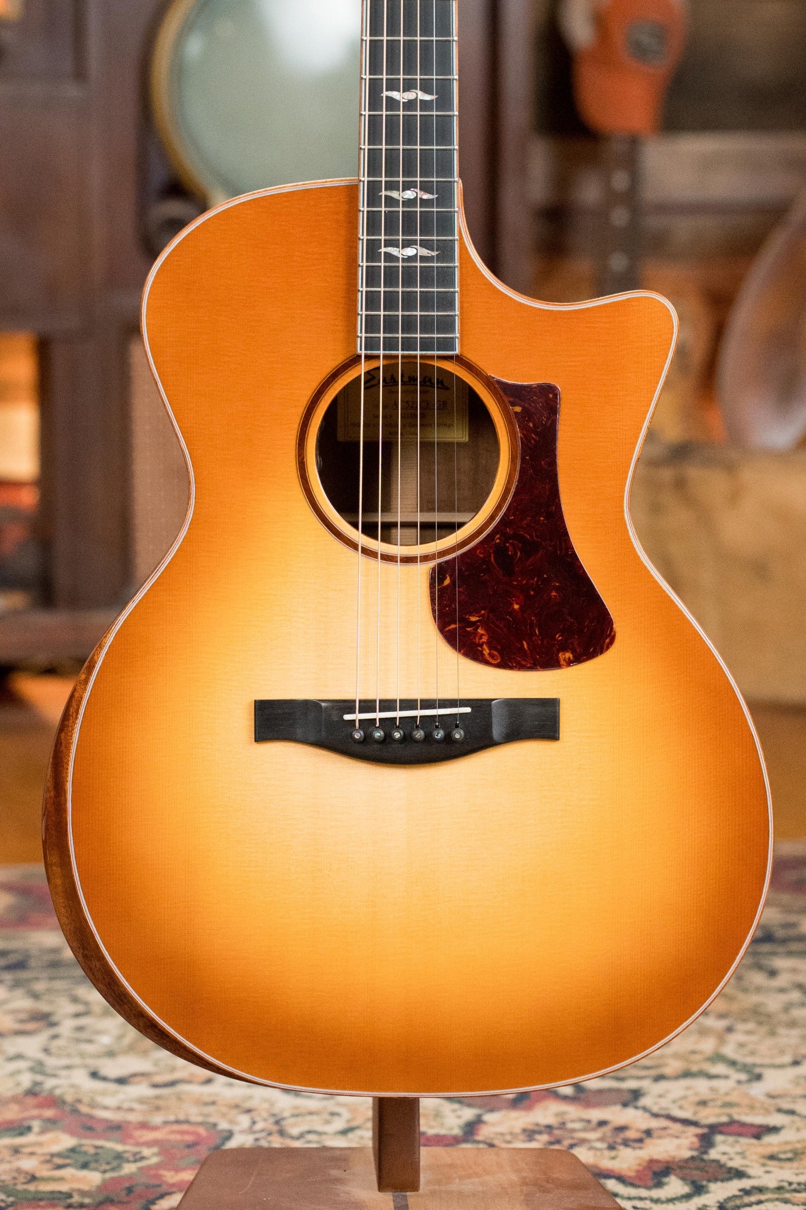 Eastman AC522CE-GB European Spruce/Mahogany Goldburst Grand Auditorium Guitar w/LR Baggs Pickup #8476