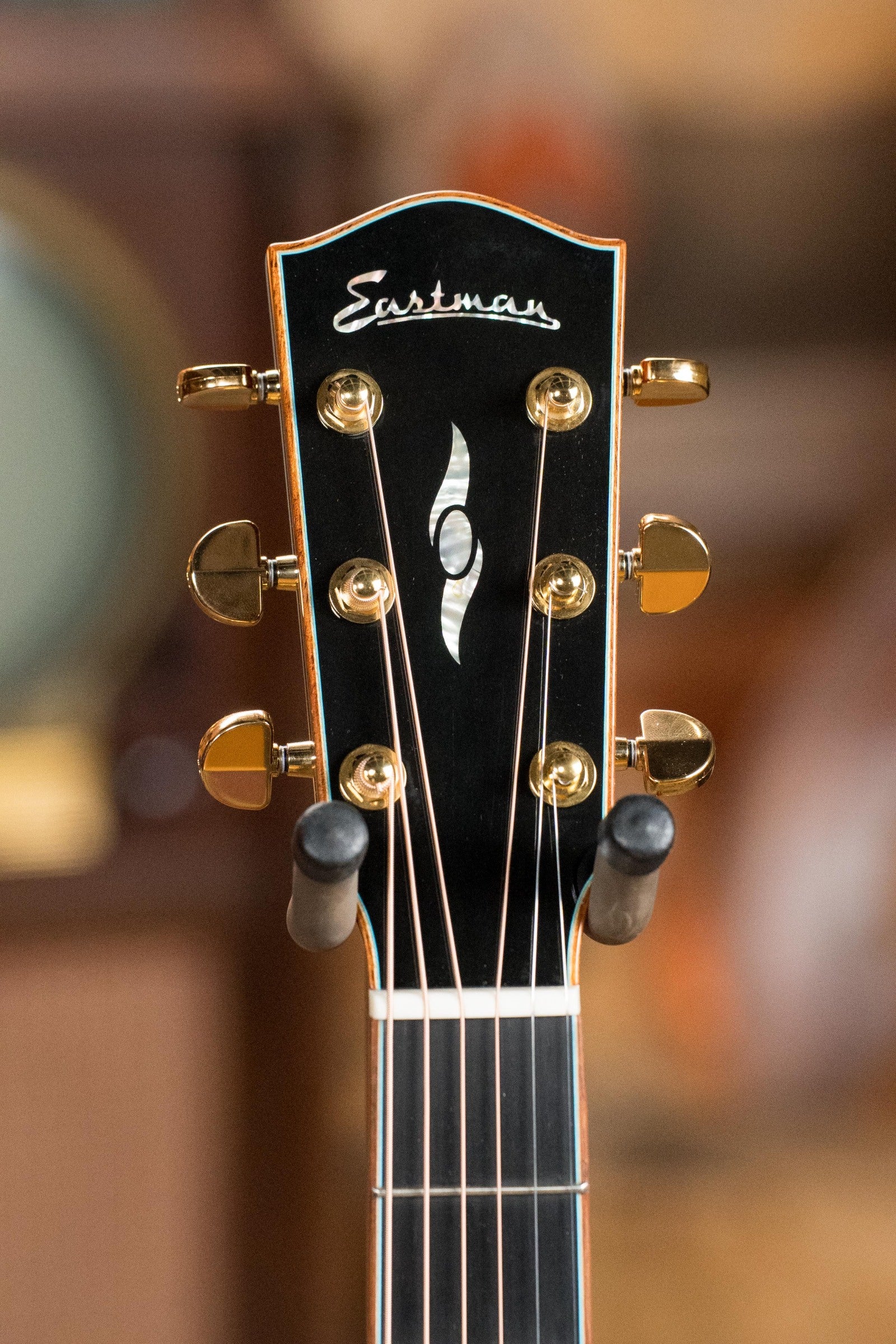 Eastman AC522CE-GB European Spruce/Mahogany Goldburst Grand Auditorium Guitar w/LR Baggs Pickup #8476