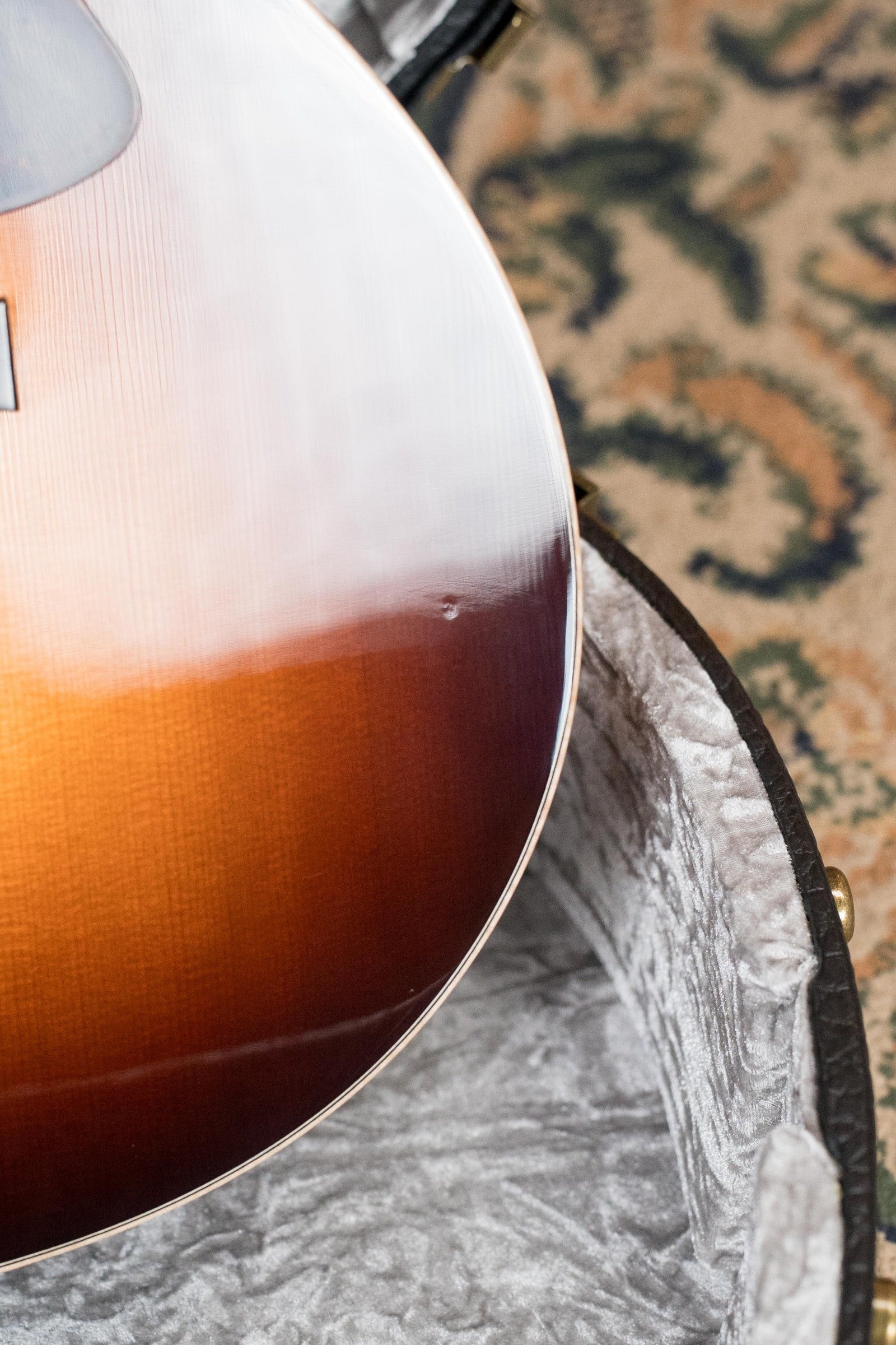 Eastman AC622CE-SB European Spruce/Flamed Maple Grand Auditorium Sunburst Guitar w/Soundport, Chamfered Edge, and LR Baggs Pickup #8239