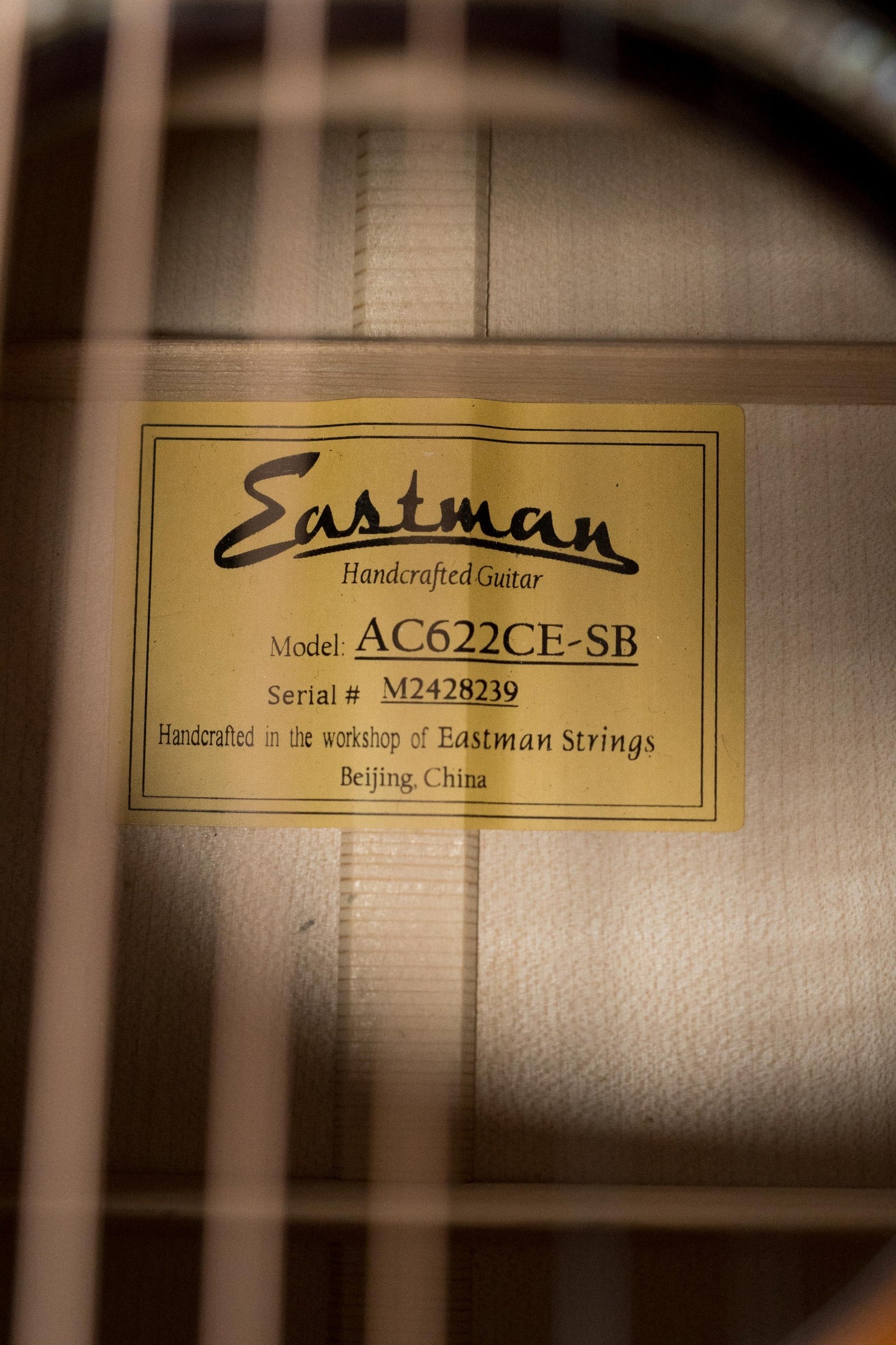 Eastman AC622CE-SB European Spruce/Flamed Maple Grand Auditorium Sunburst Guitar w/Soundport, Chamfered Edge, and LR Baggs Pickup #8239