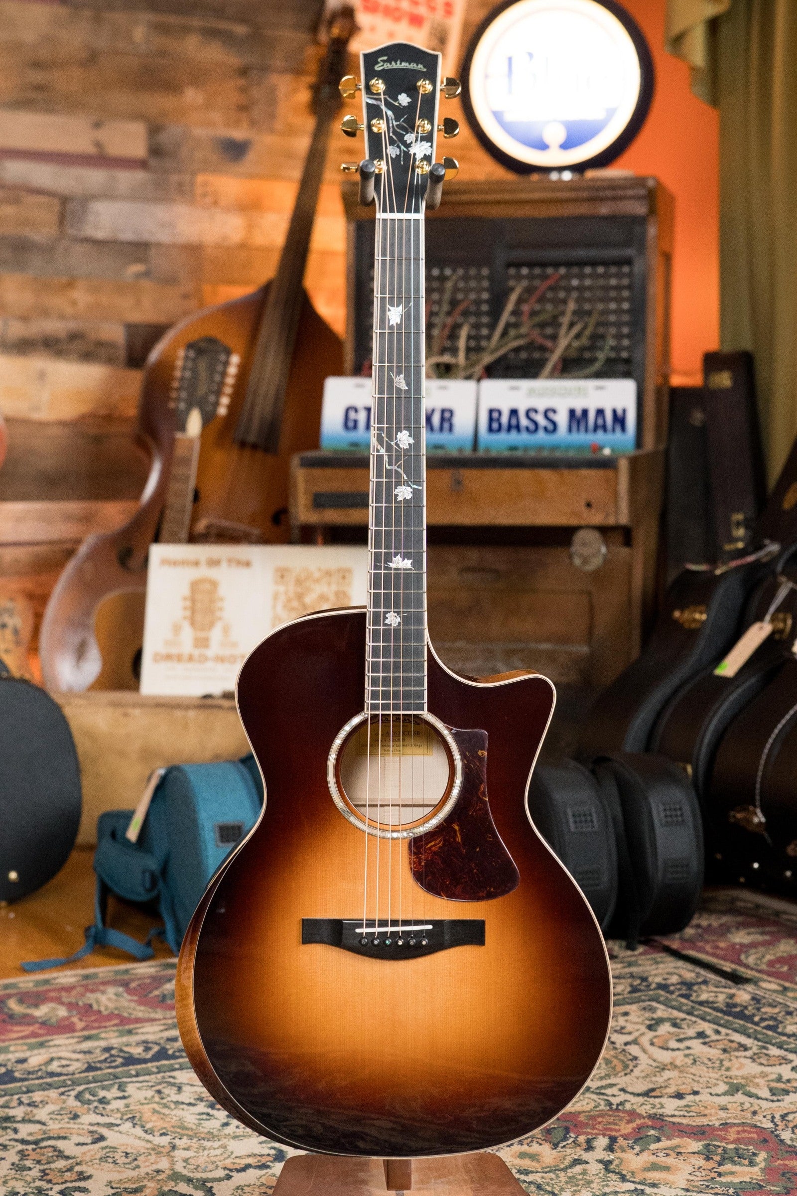 Eastman AC622CE-SB European Spruce/Flamed Maple Grand Auditorium Sunburst Guitar w/Soundport, Chamfered Edge, and LR Baggs Pickup #8239