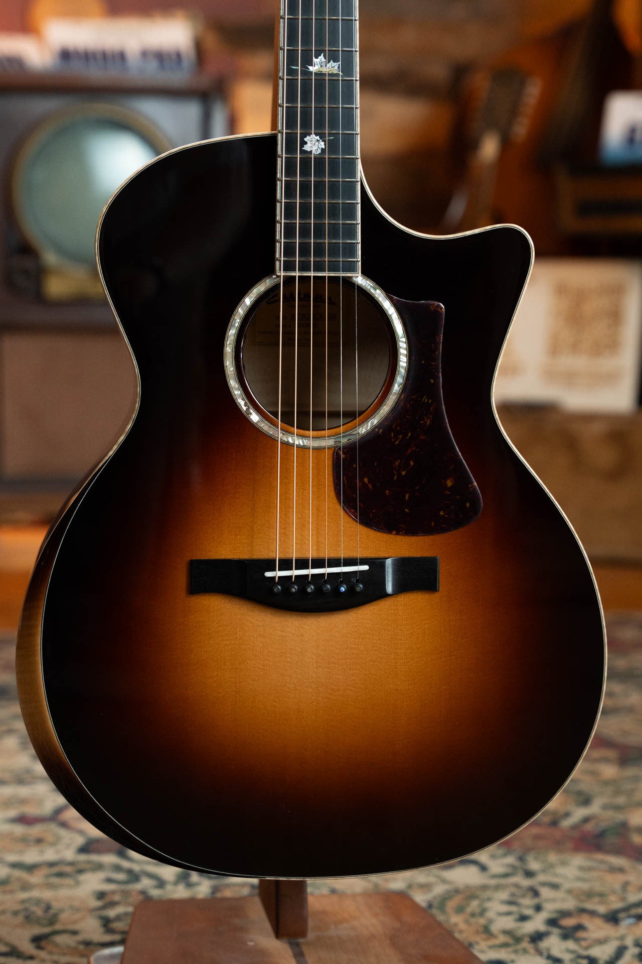 Eastman AC622CE-SB European Spruce/Flamed Maple Sunburst Guitar w/Soundport, Chamfered Edge, and LR Baggs Pickup #8242