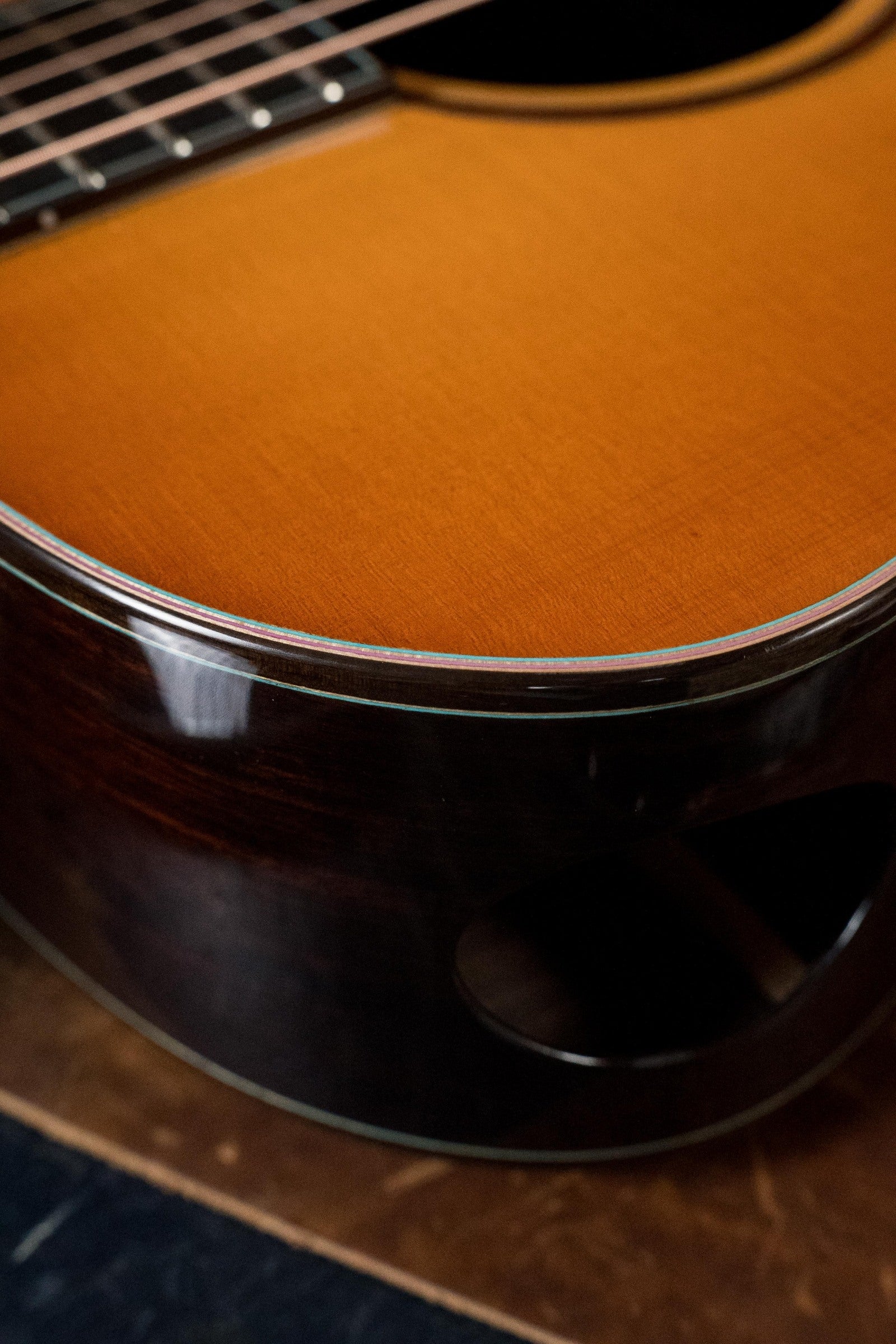 Grand auditorium acoustic guitar with Dakota Fade finish, European spruce top, and rosewood body close-up. - Eastman AC722CE-DF European Spruce/Rosewood Dakota Fade Finish Grand Auditorium w/ LR Baggs Pickup #6872 - Default Title