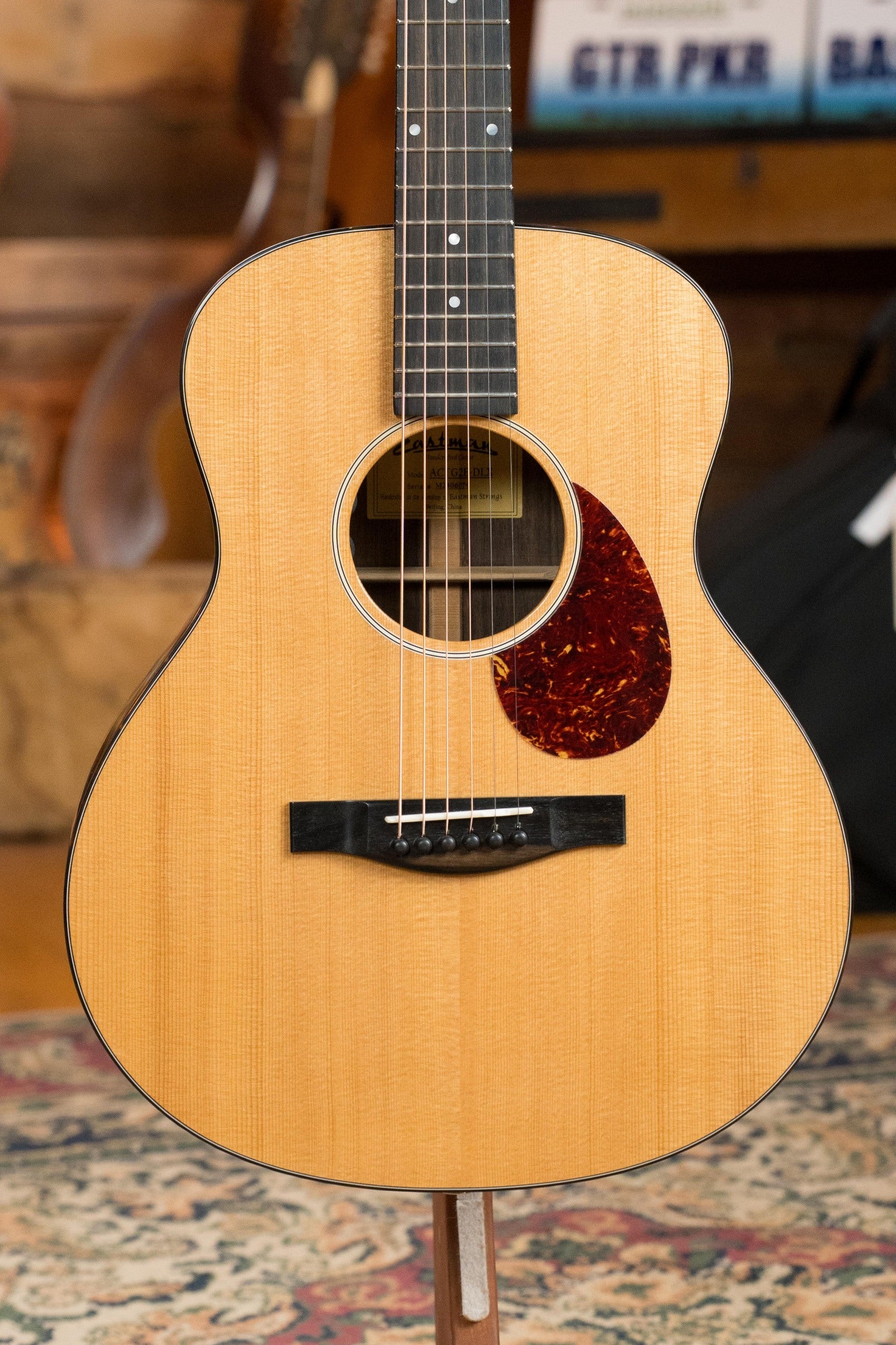 Eastman ACTG2E-DLX Sitka/Ovangkol Travel Guitar w/Fishman Pickup #6074