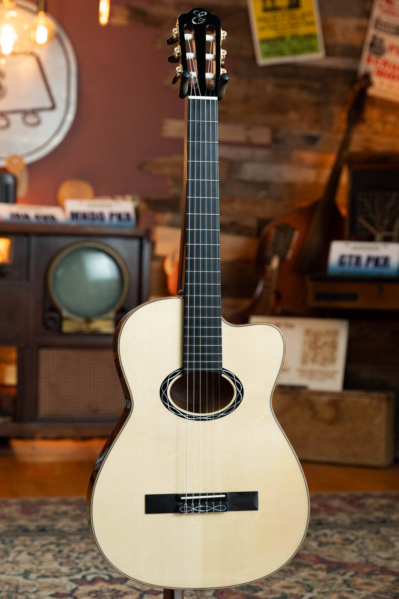 Eastman CABARET-JB Spruce/Figured Maple Cutaway Nylon String Guitar w/Soundport and Electronics #9593