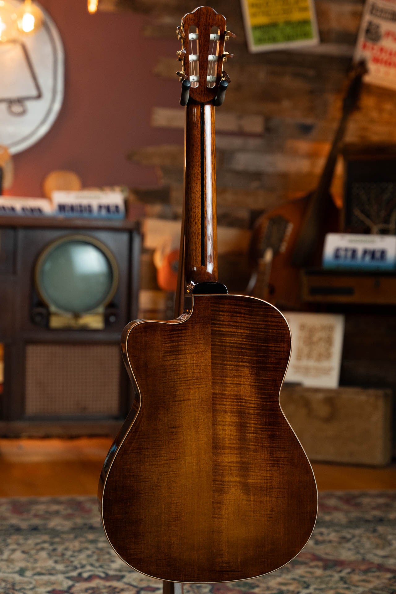 Eastman CABARET-JB Spruce/Figured Maple Cutaway Nylon String Guitar w/Soundport and Electronics #9593