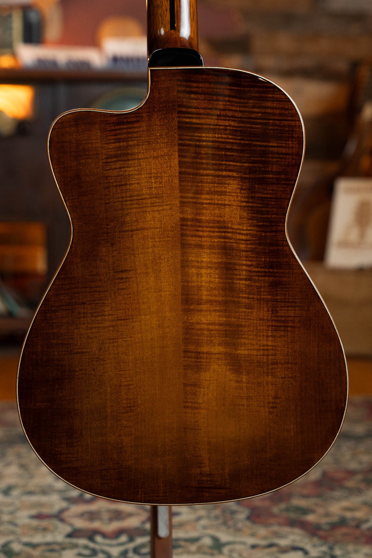 Eastman CABARET-JB Spruce/Figured Maple Cutaway Nylon String Guitar w/Soundport and Electronics #9593