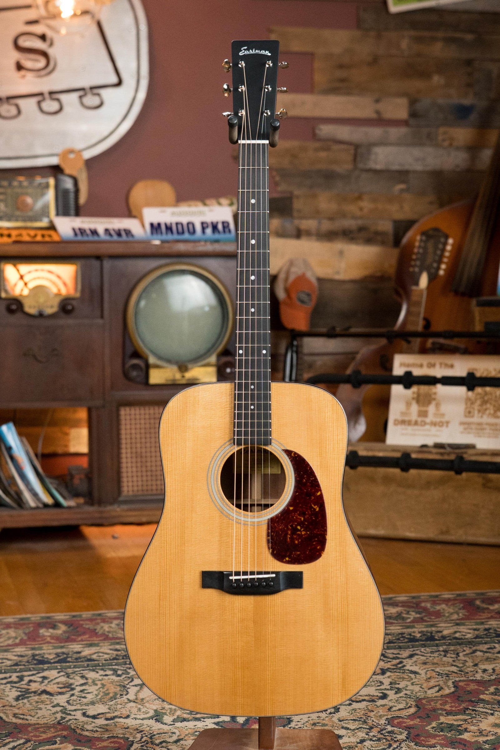 Eastman E10D-TC Thermo-Cured Adirondack Spruce/Mahogany Dreadnought Acoustic Guitar #0428