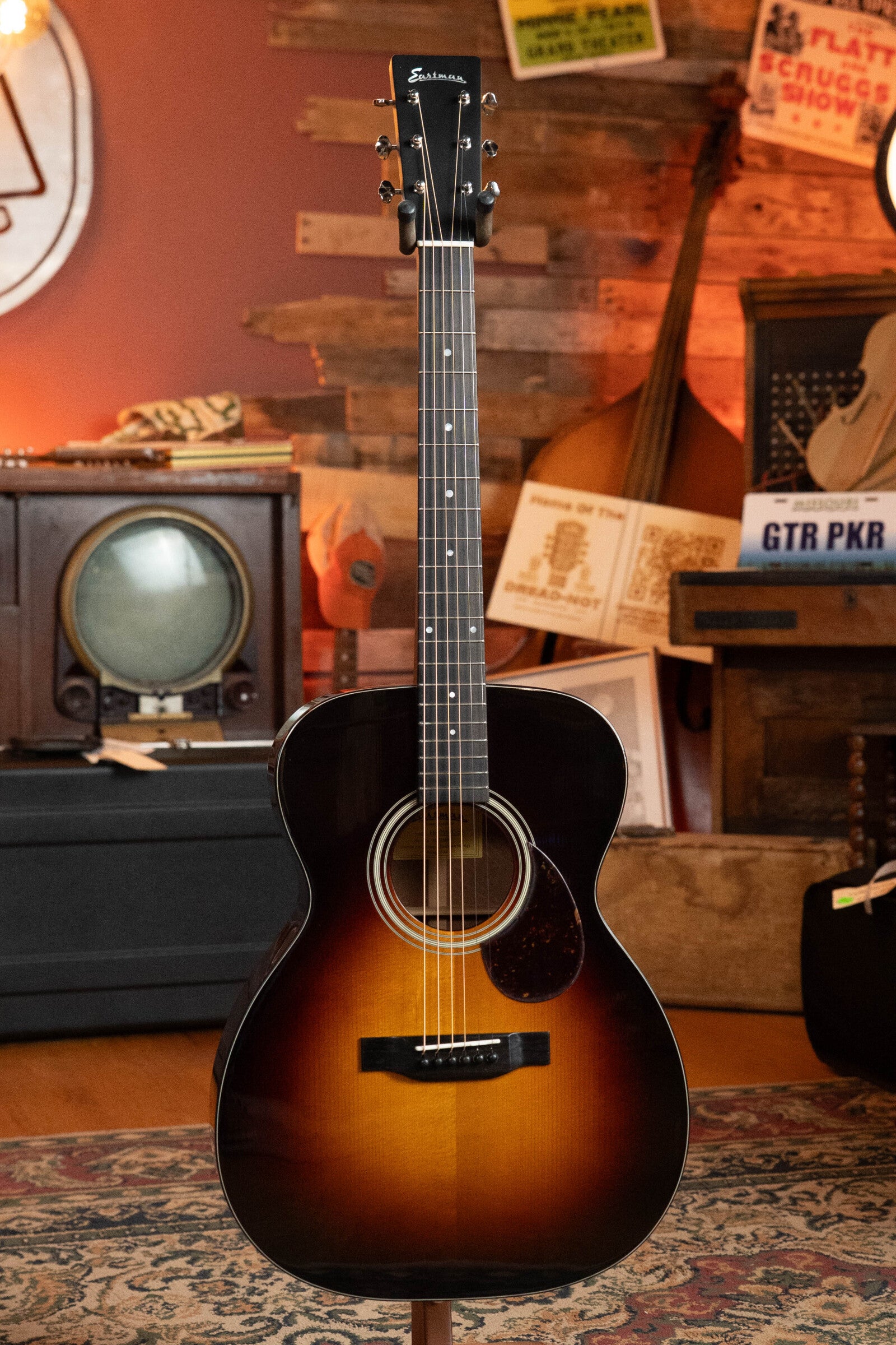 Eastman E10OM-TC-SB Thermo-Cured Adirondack/Mahogany Sunburst Orchestra Model Acoustic Guitar #3609
