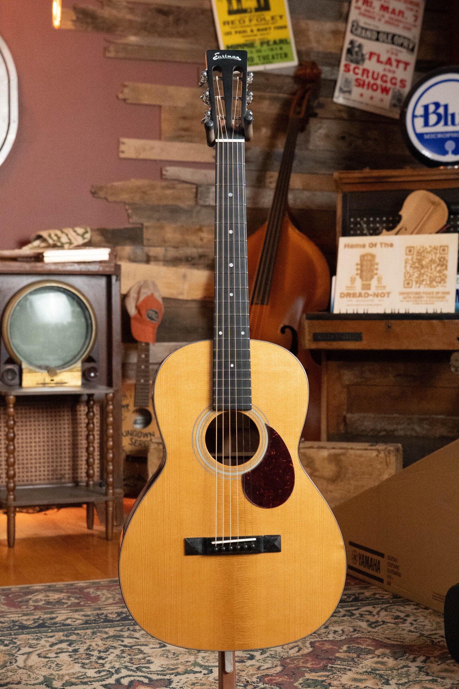 Eastman E10OO-TC Thermo-Cure Adirondack/Mahogany Acoustic Guitar #4295