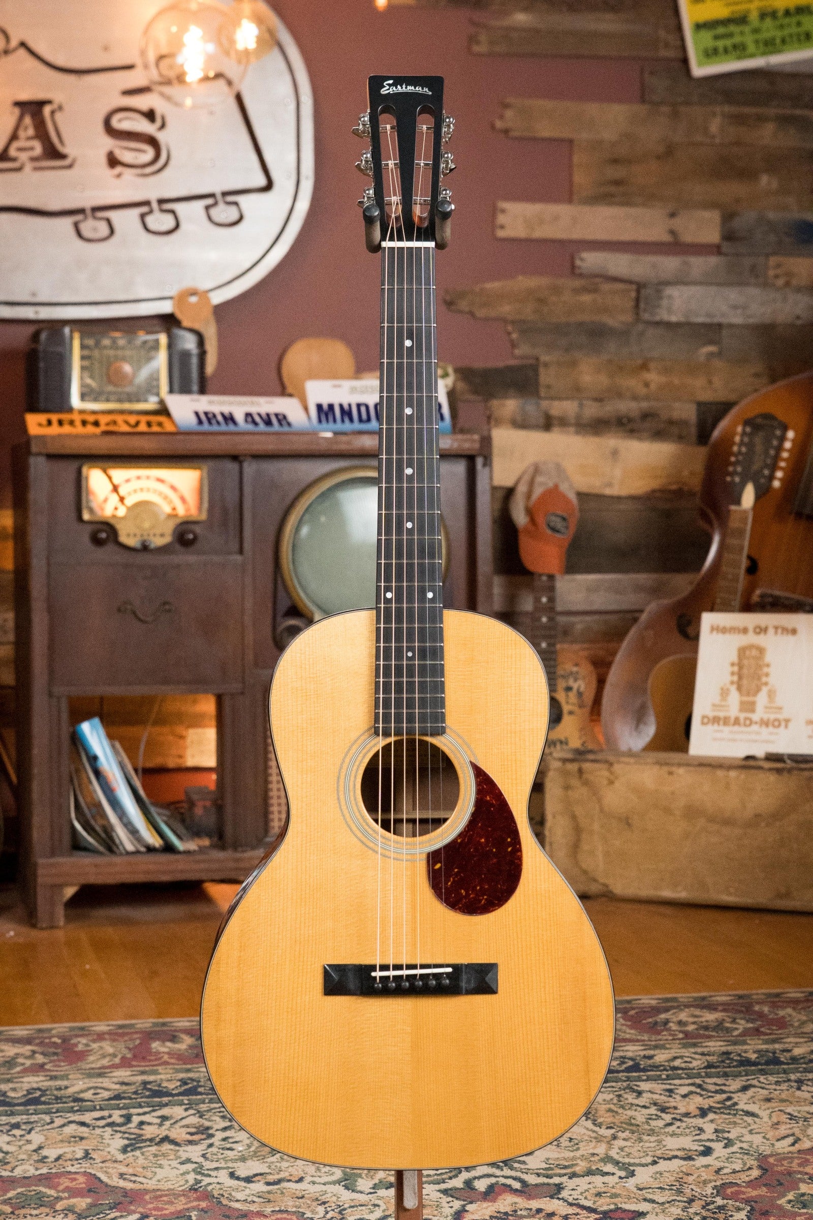 Eastman E10OO-TC Thermo-Cure Adirondack/Mahogany Acoustic Guitar #5806