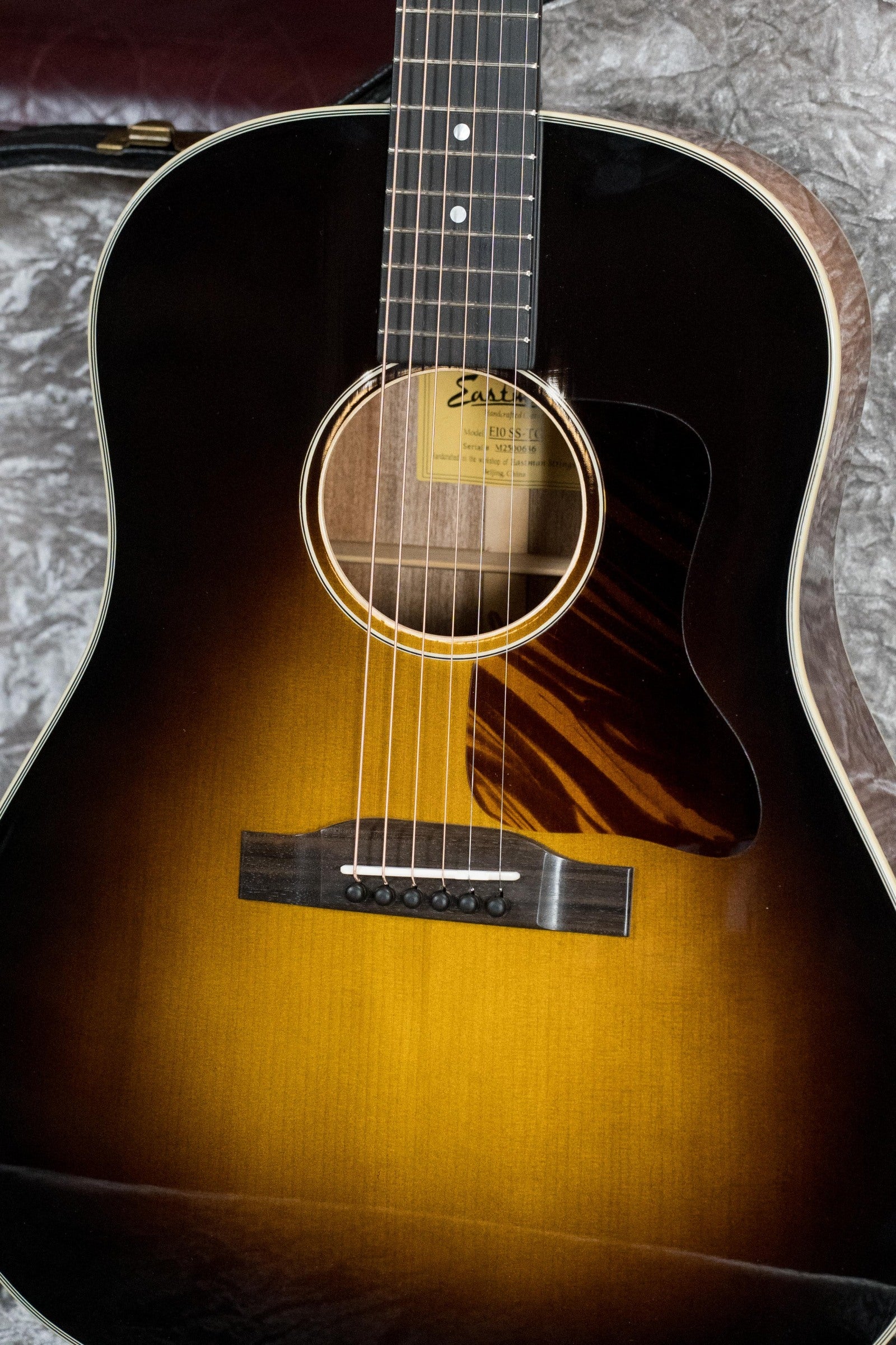 Eastman E10SS-TC Thermo-Cured Adirondack/Mahogany Sunburst Slope Shoulder Dreadnought Acoustic Guitar #0636