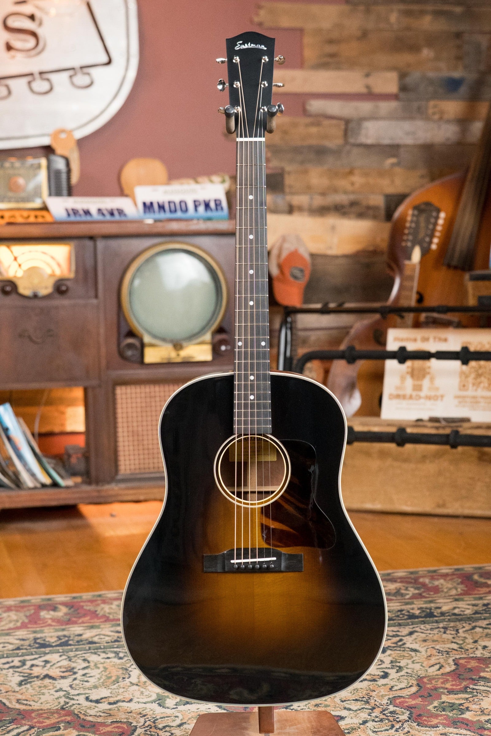 Eastman E10SS-TC Thermo-Cured Adirondack/Mahogany Sunburst Slope Shoulder Dreadnought Acoustic Guitar #5729