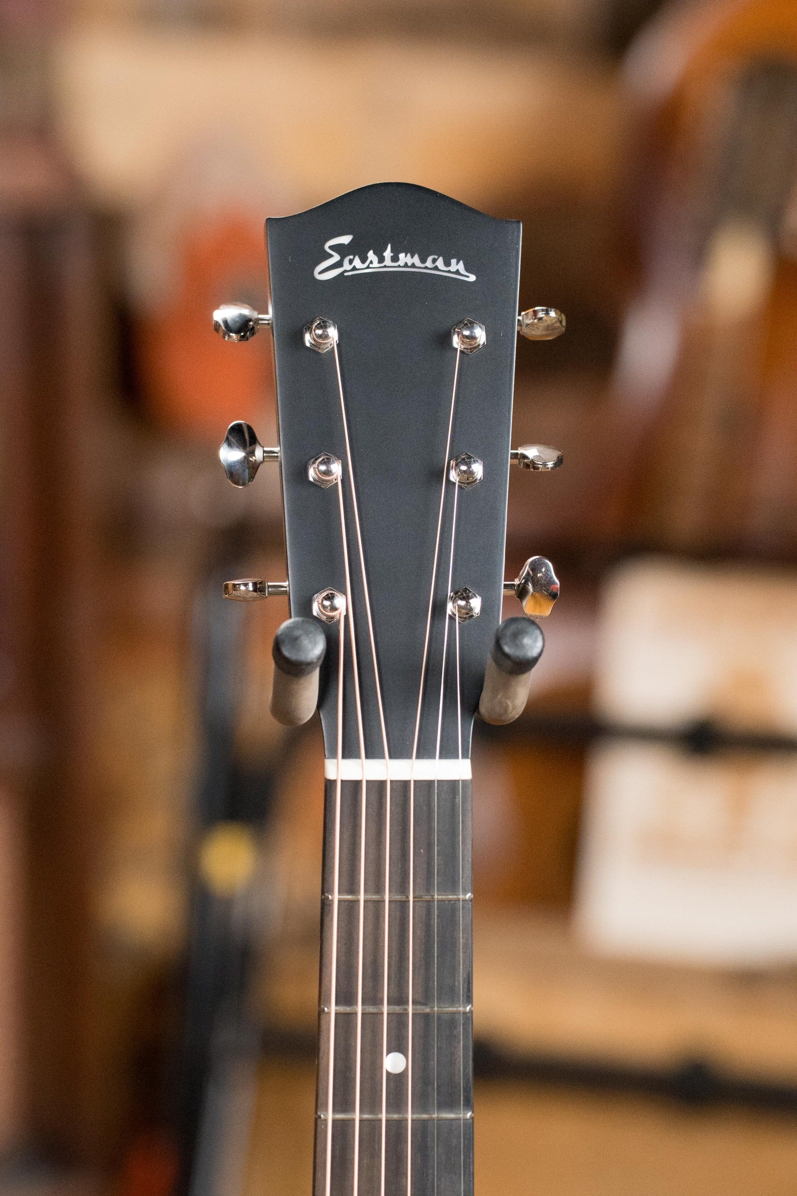 Eastman E10SS-TC Thermo-Cured Adirondack/Mahogany Sunburst Slope Shoulder Dreadnought Acoustic Guitar #5729