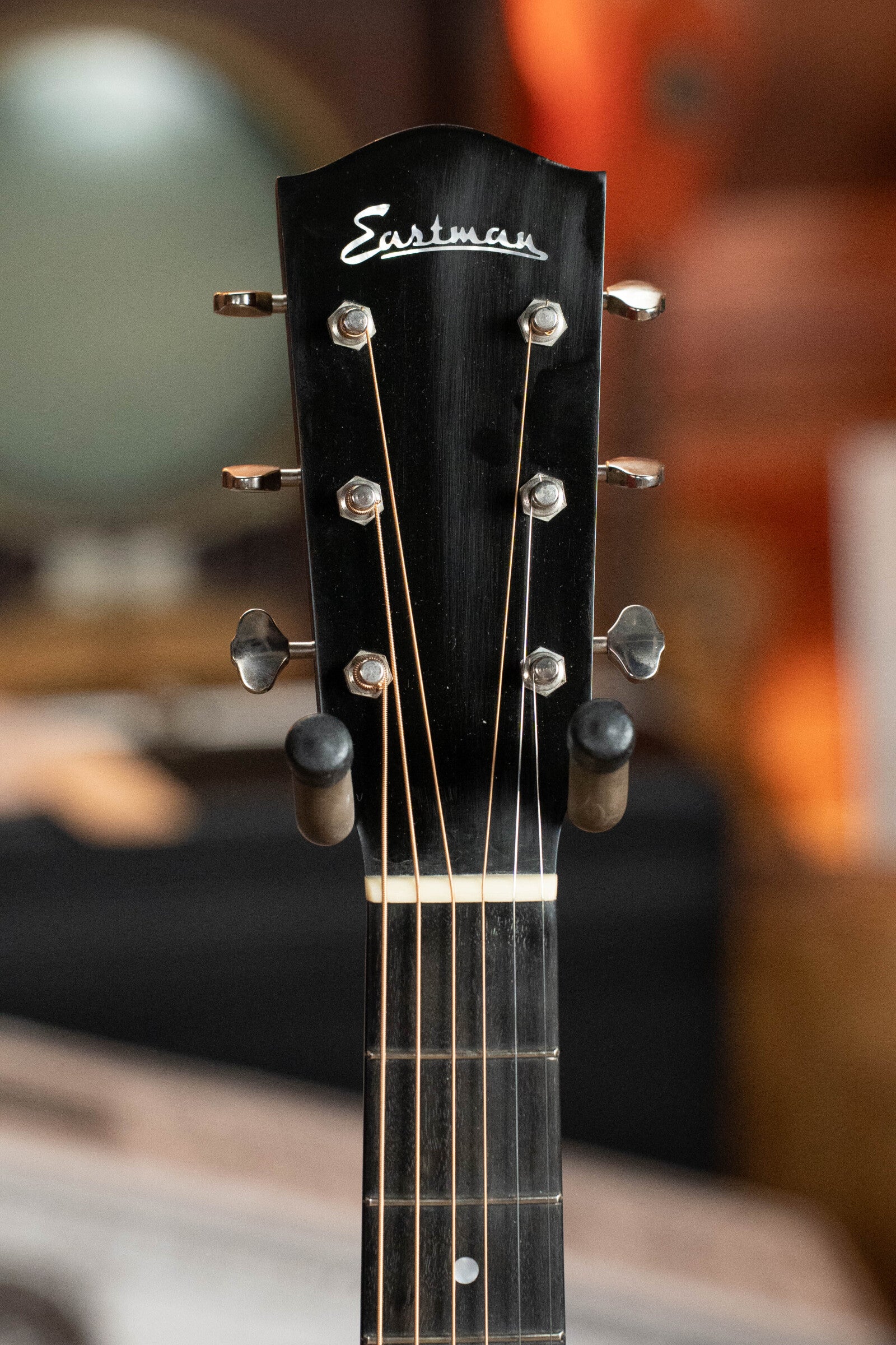 Eastman E10SS/V Adirondack/Mahogany Antique Classic Finish Slope Shoulder Dreadnought Acoustic Guitar #0182