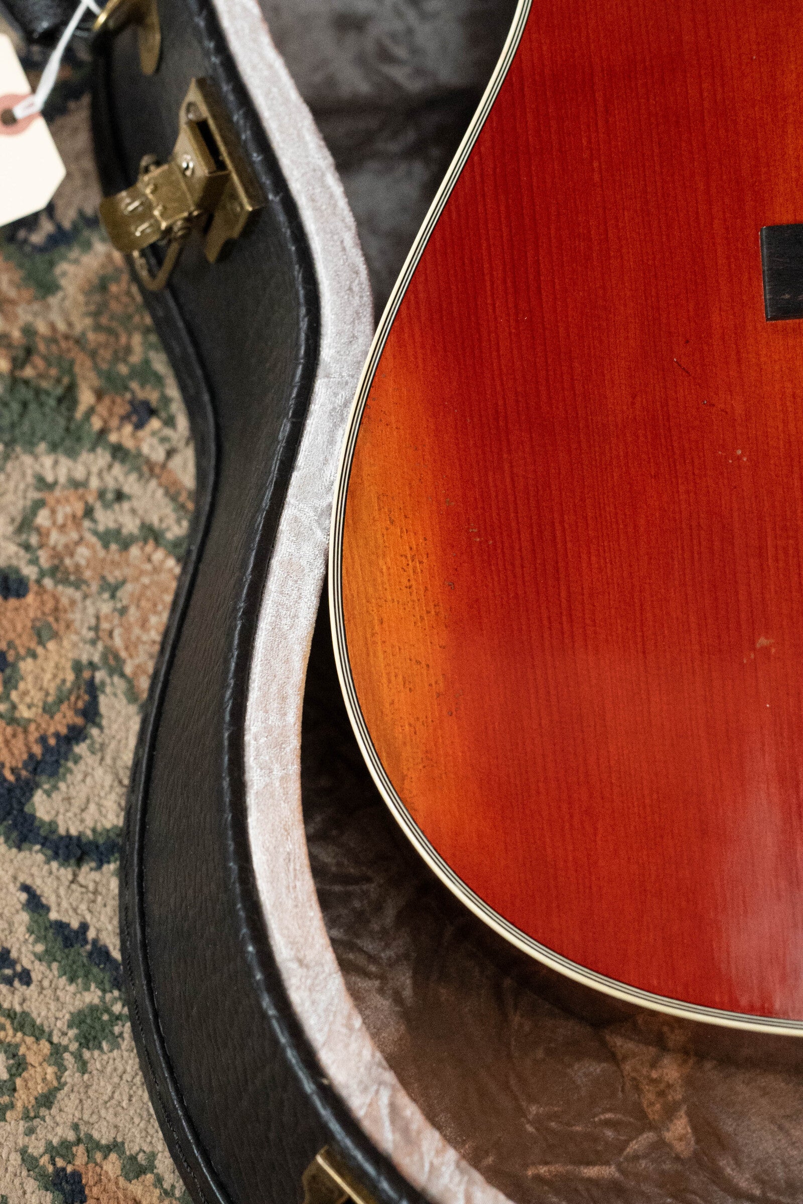 Eastman E10SS/V Adirondack/Mahogany Antique Classic Finish Slope Shoulder Dreadnought Acoustic Guitar #1243